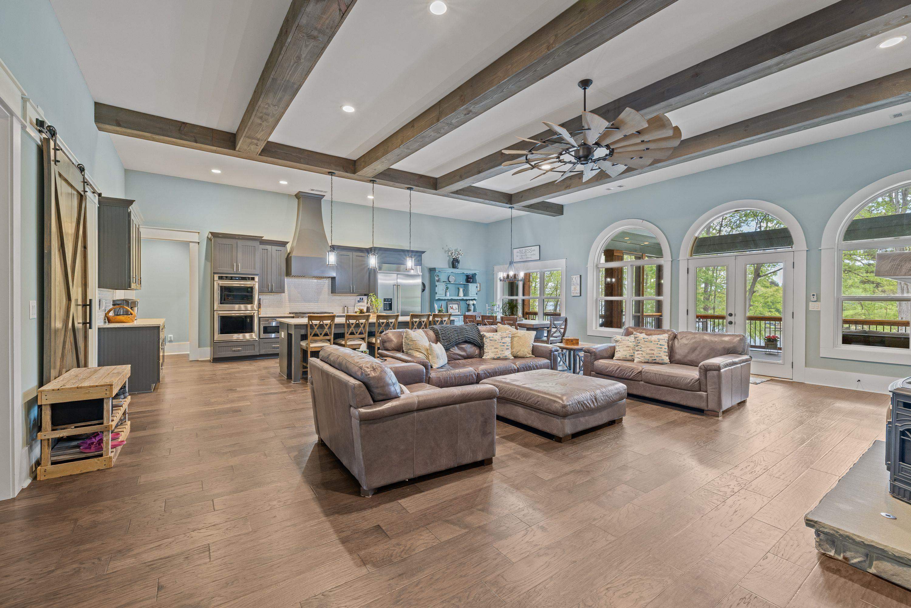 128 LAKEVIEW DRIVE