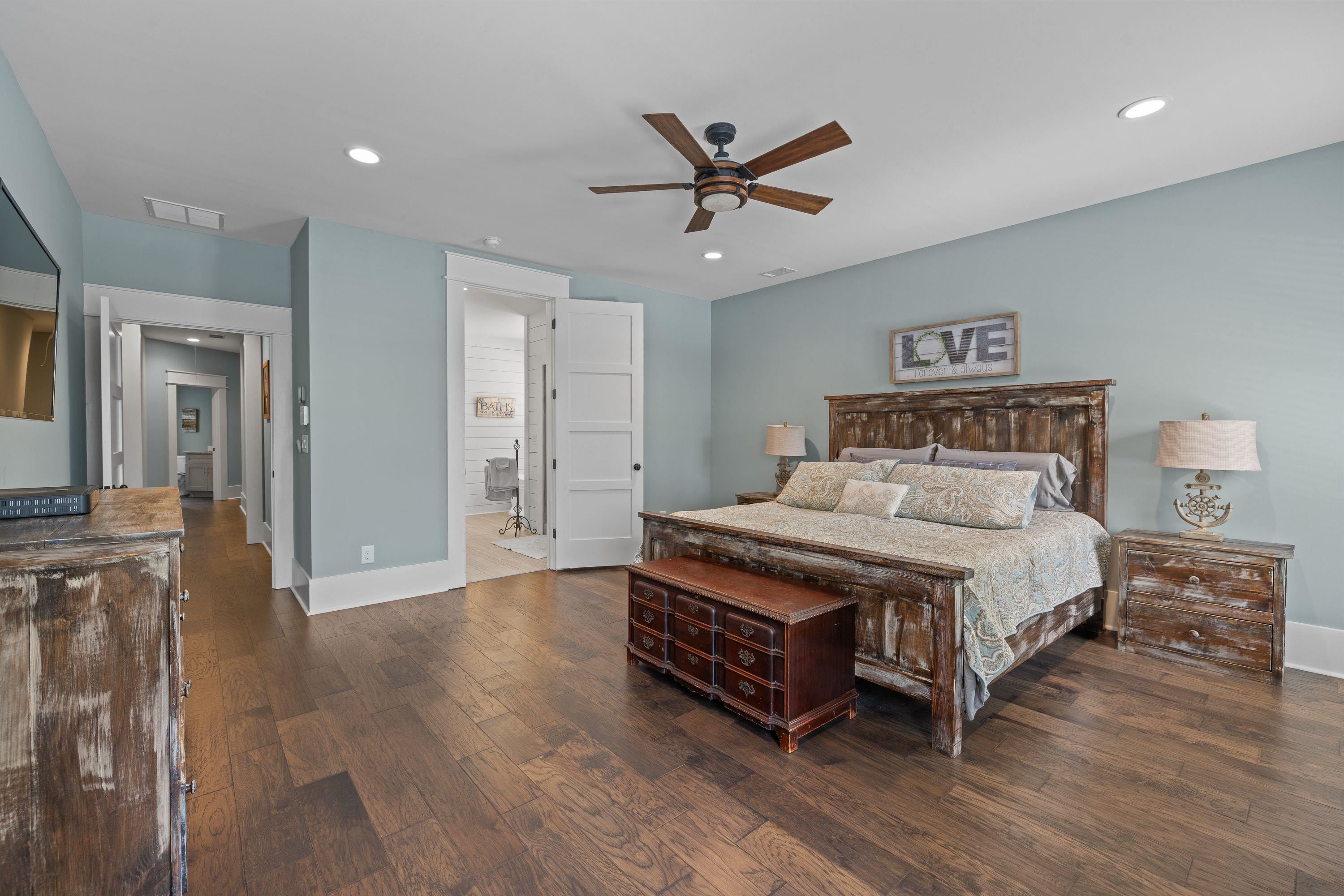 128 LAKEVIEW DRIVE