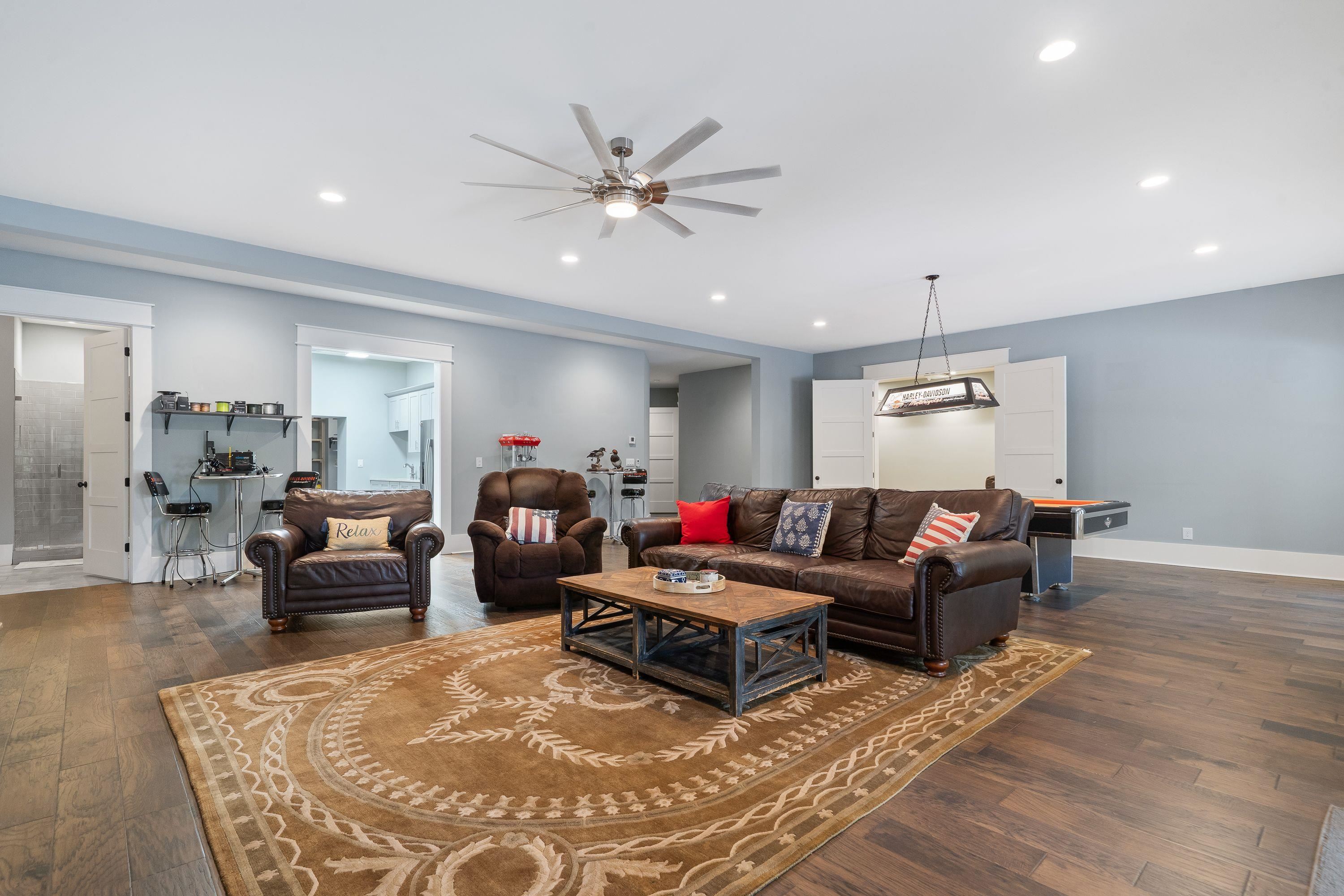 128 LAKEVIEW DRIVE