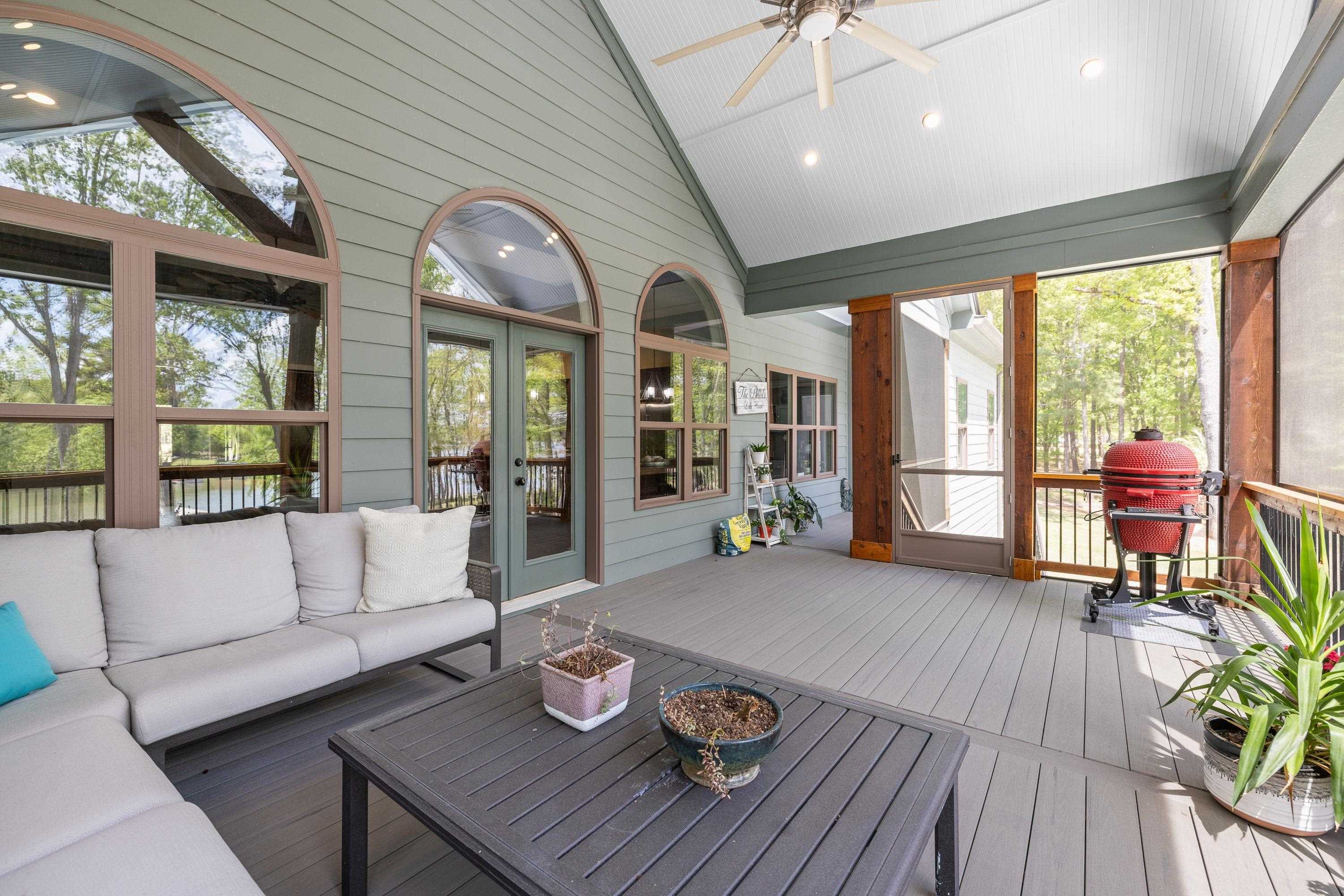 128 LAKEVIEW DRIVE
