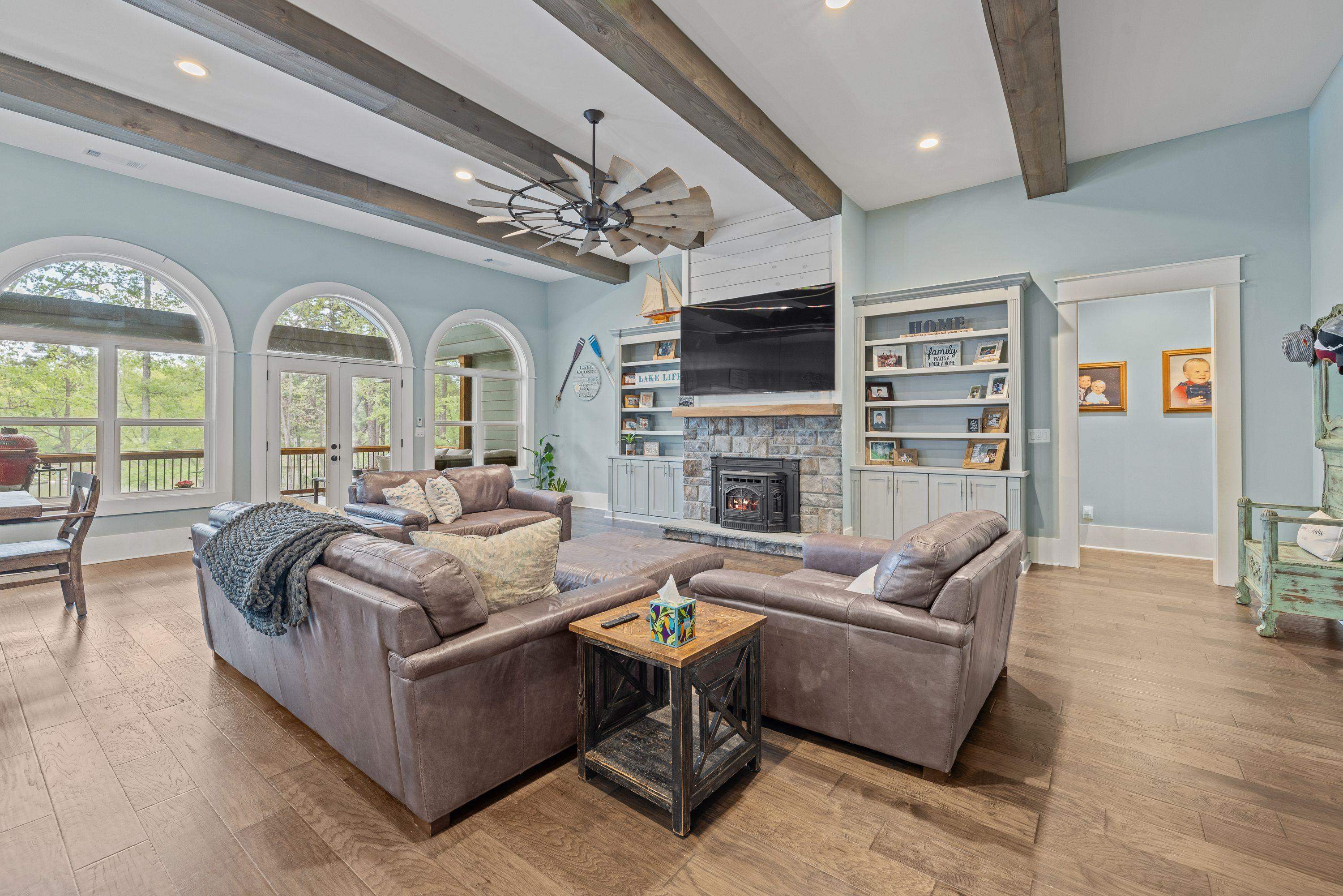 128 LAKEVIEW DRIVE