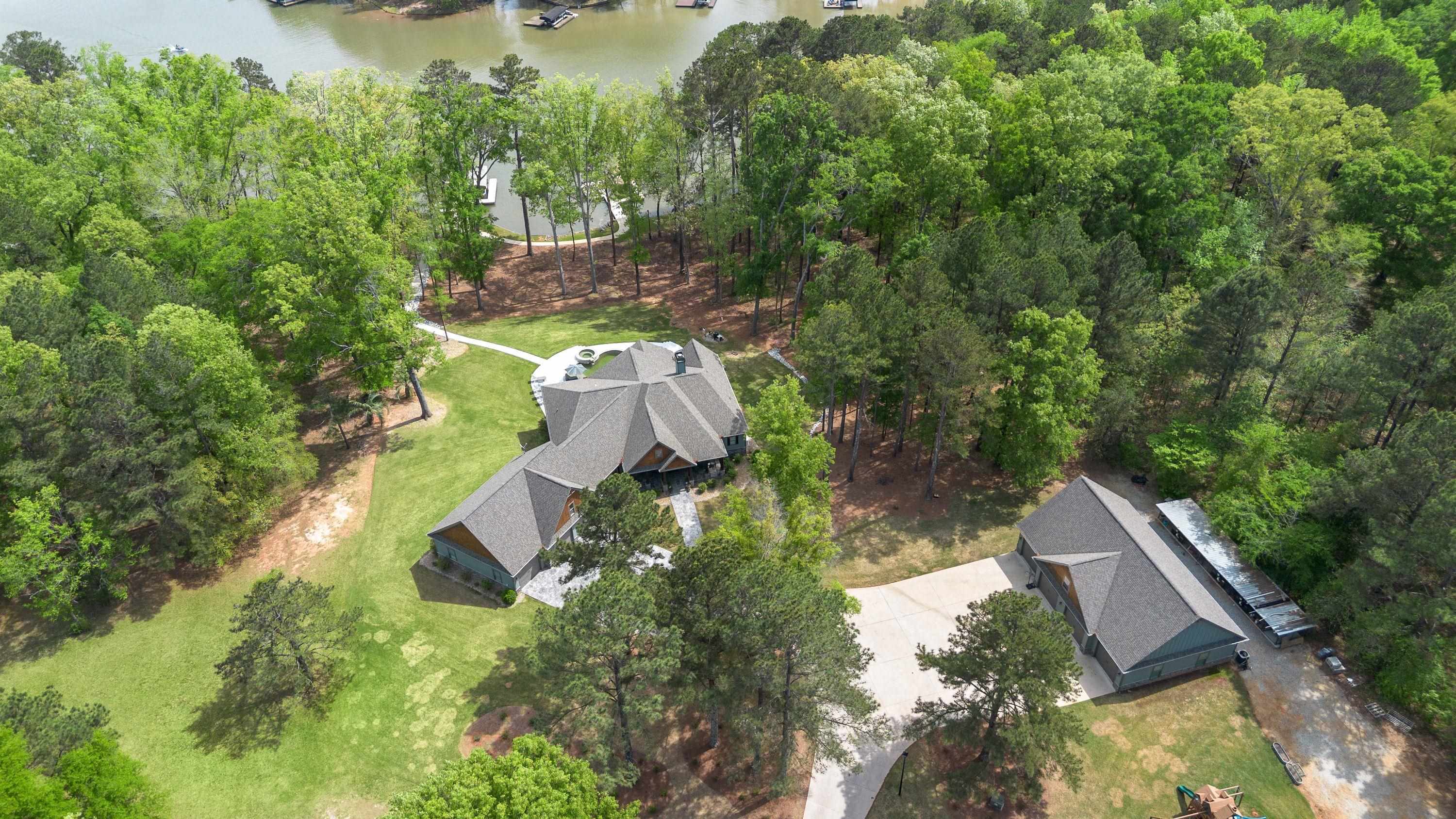 128 LAKEVIEW DRIVE