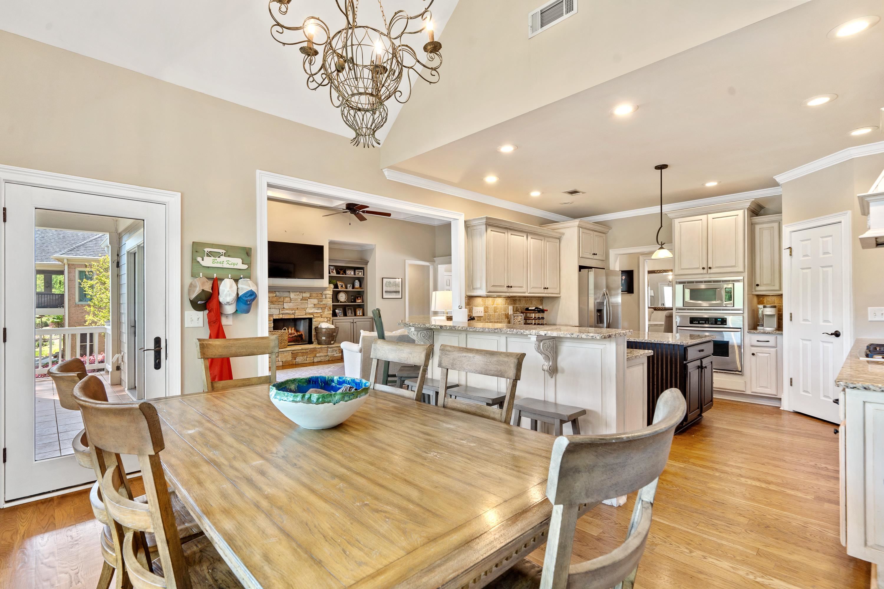 1100 TURNBERRY CIRCLE