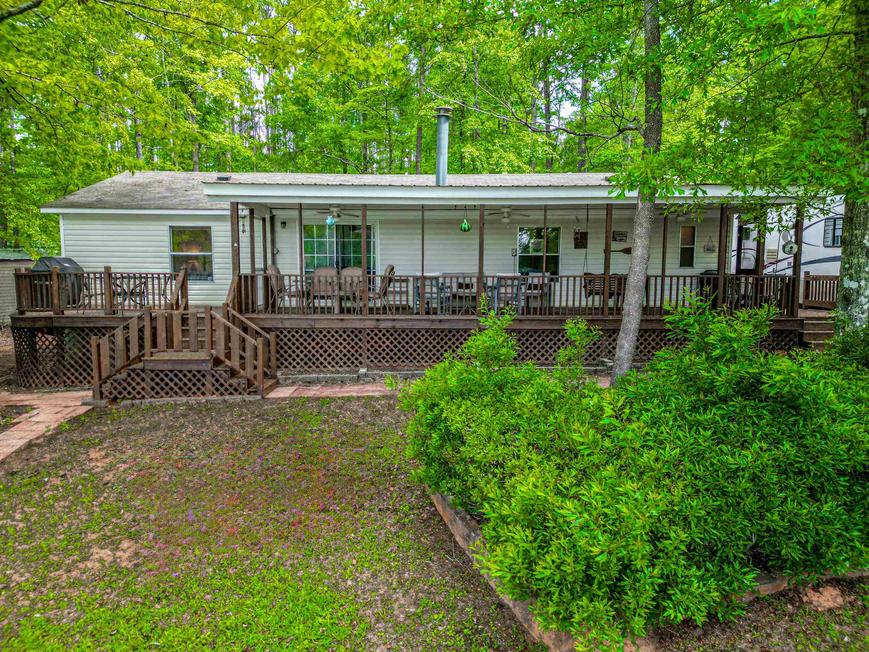 82 DOGWOOD COURT