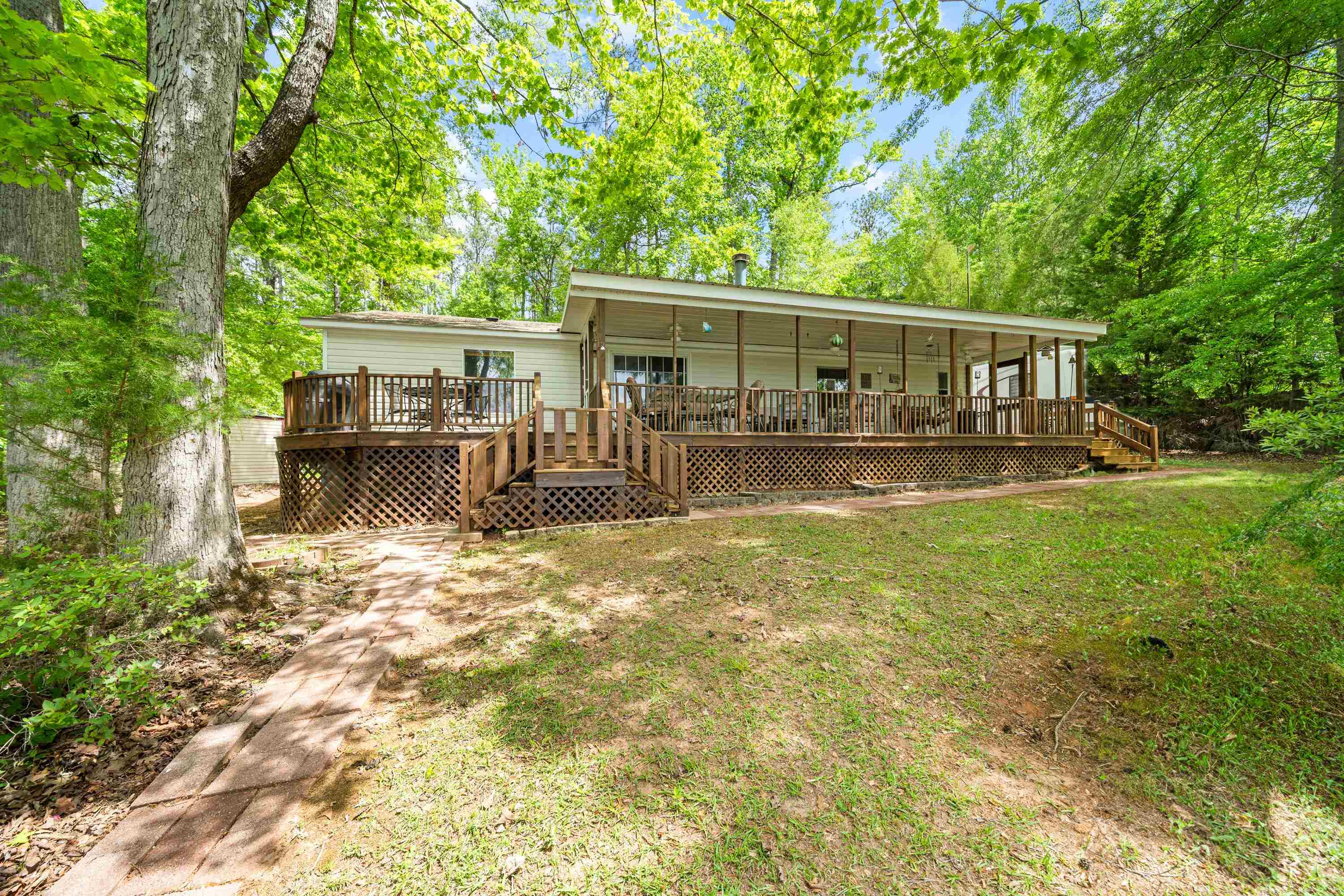 82 DOGWOOD COURT