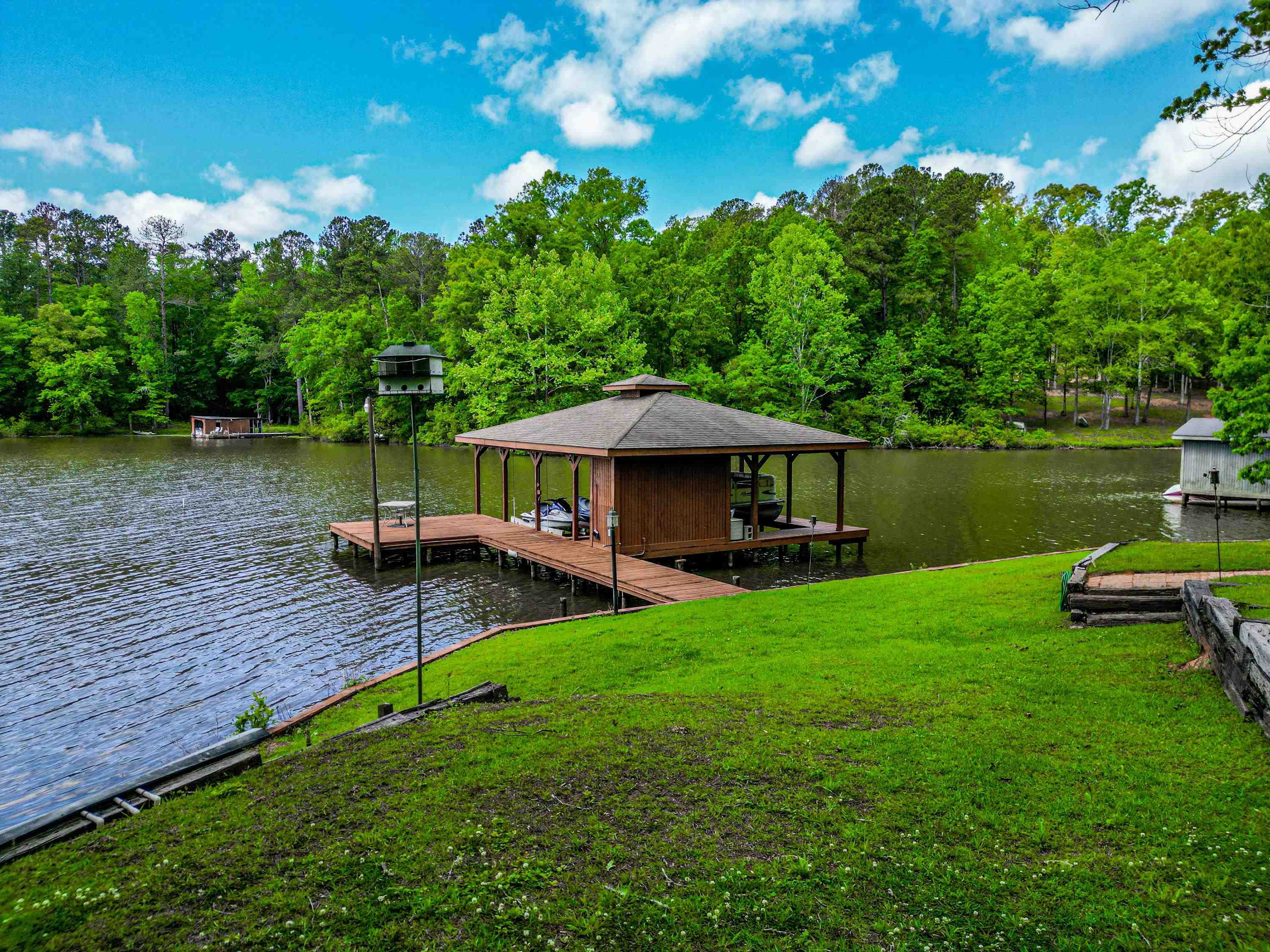 82 DOGWOOD COURT