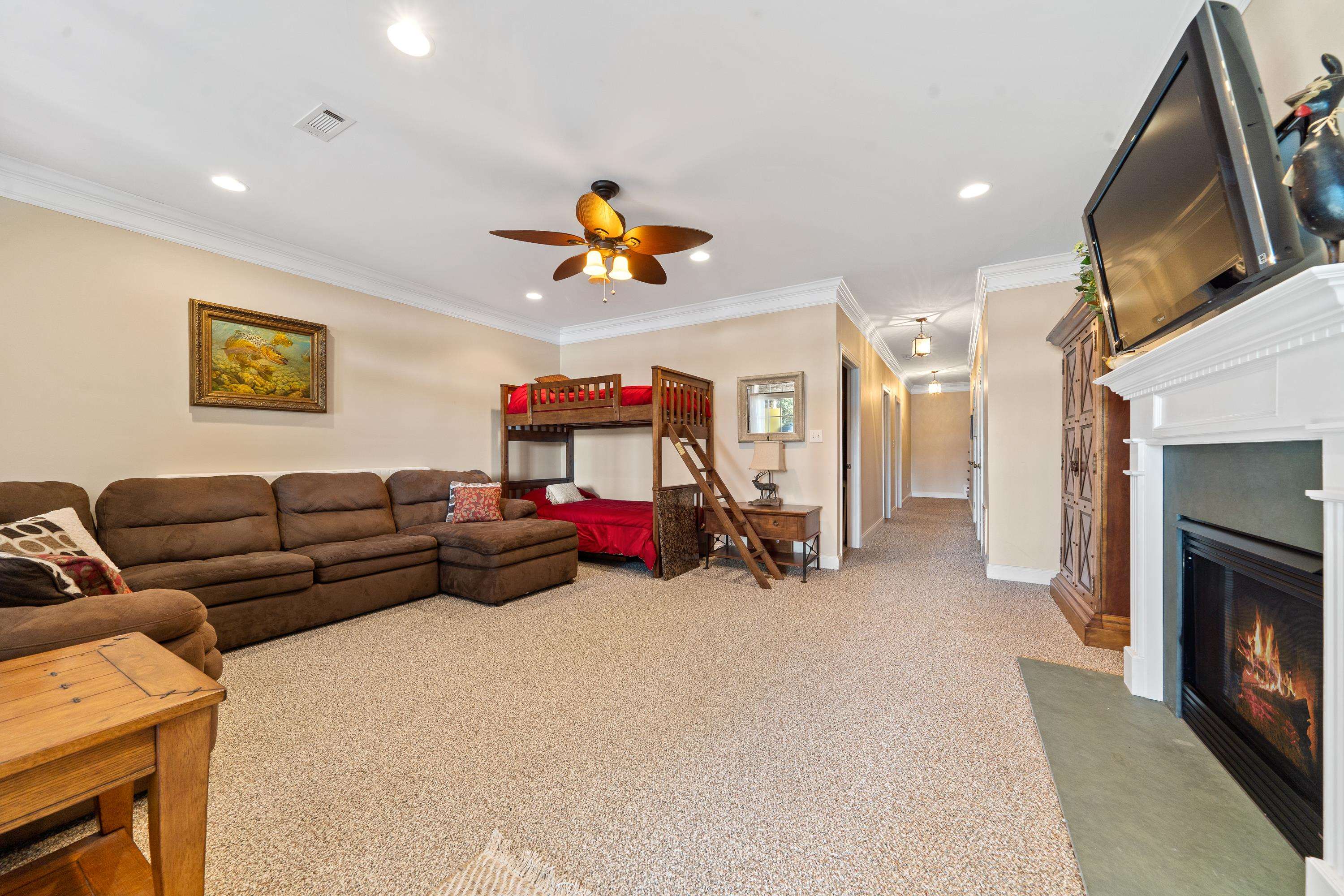 905 (Unit 208) GREENSBORO ROAD