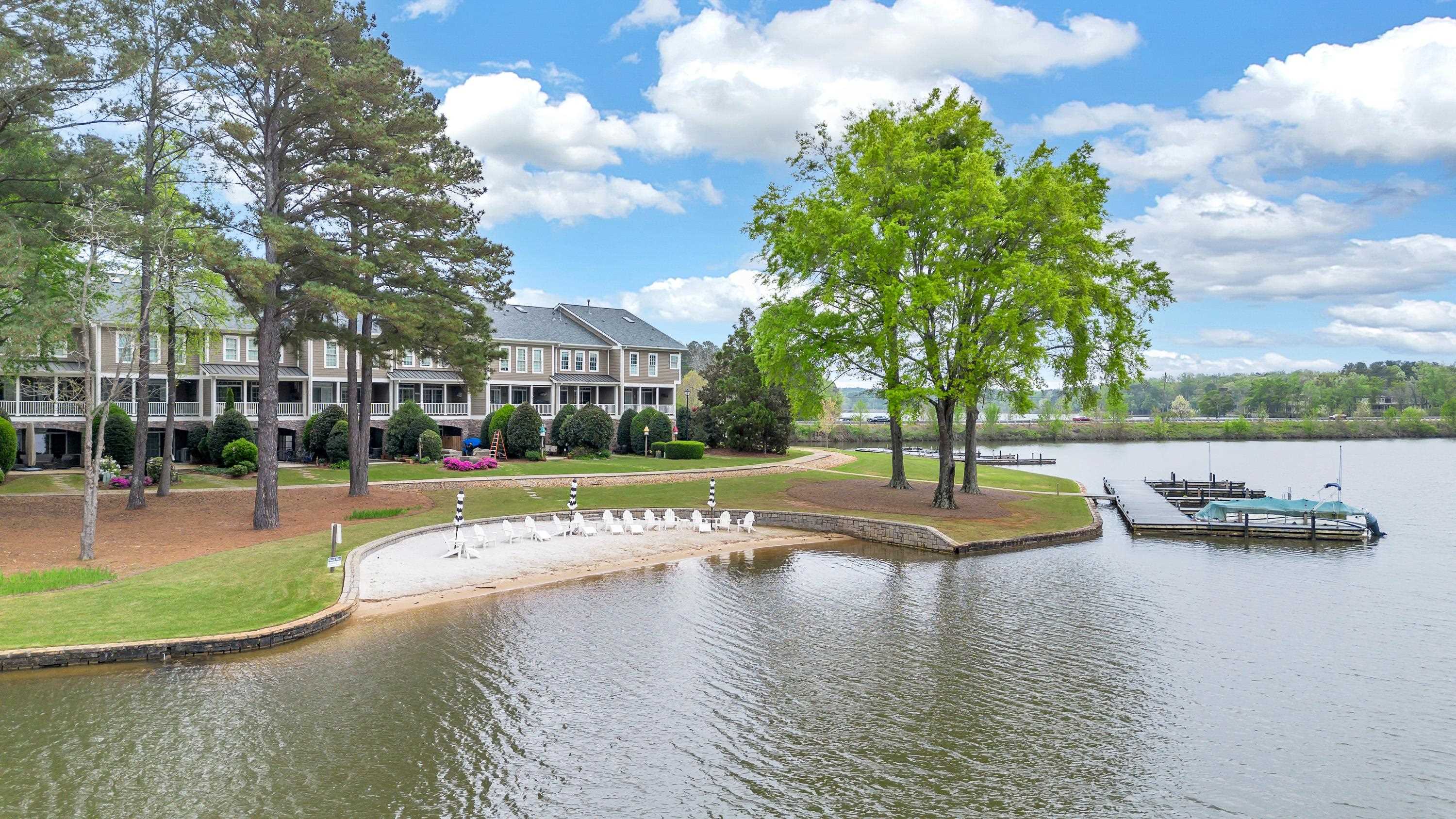 905 (Unit 208) GREENSBORO ROAD