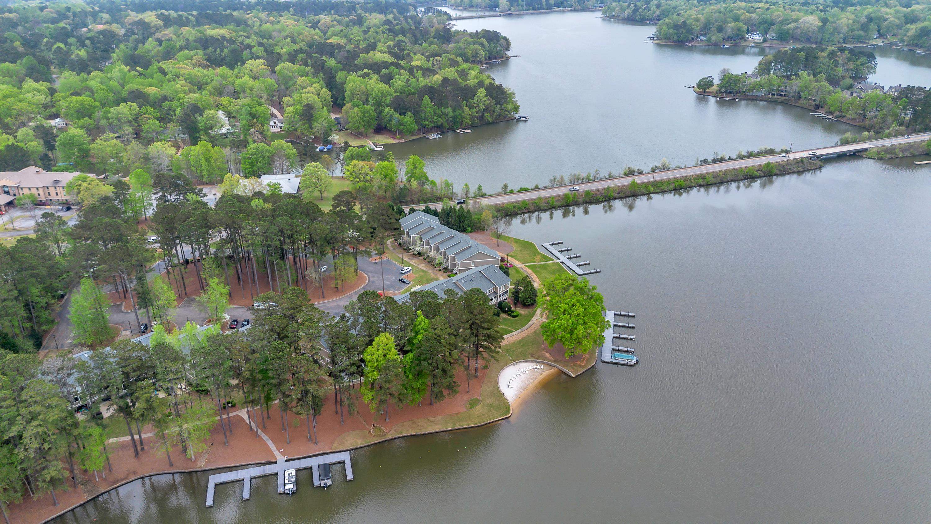 905 (Unit 208) GREENSBORO ROAD