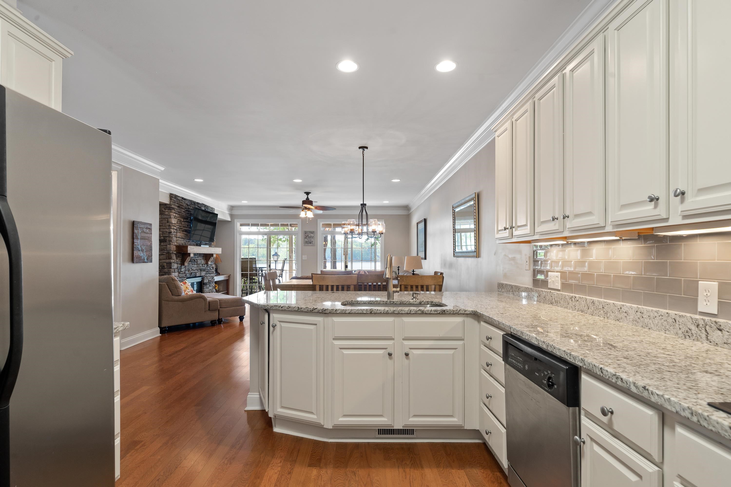 905 (Unit 208) GREENSBORO ROAD