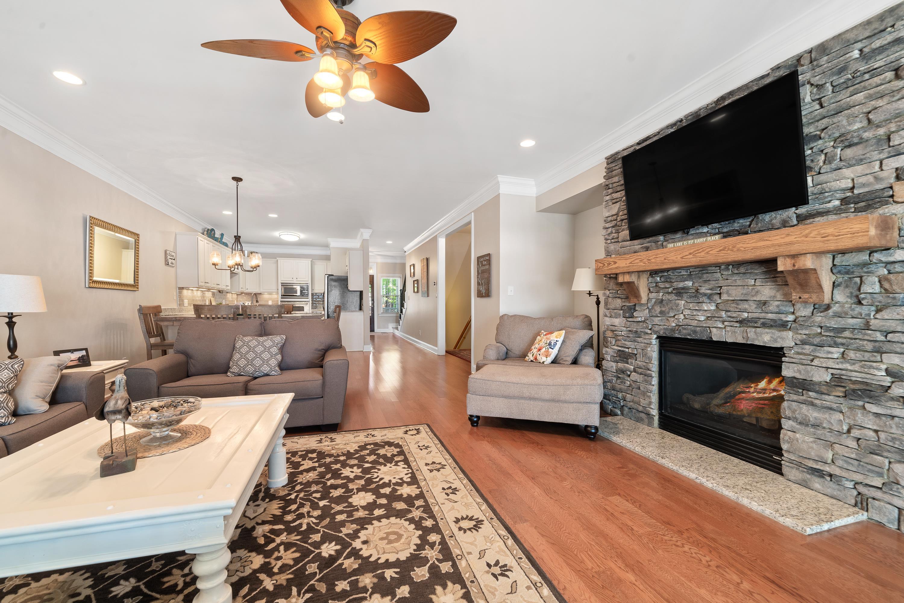 905 (Unit 208) GREENSBORO ROAD