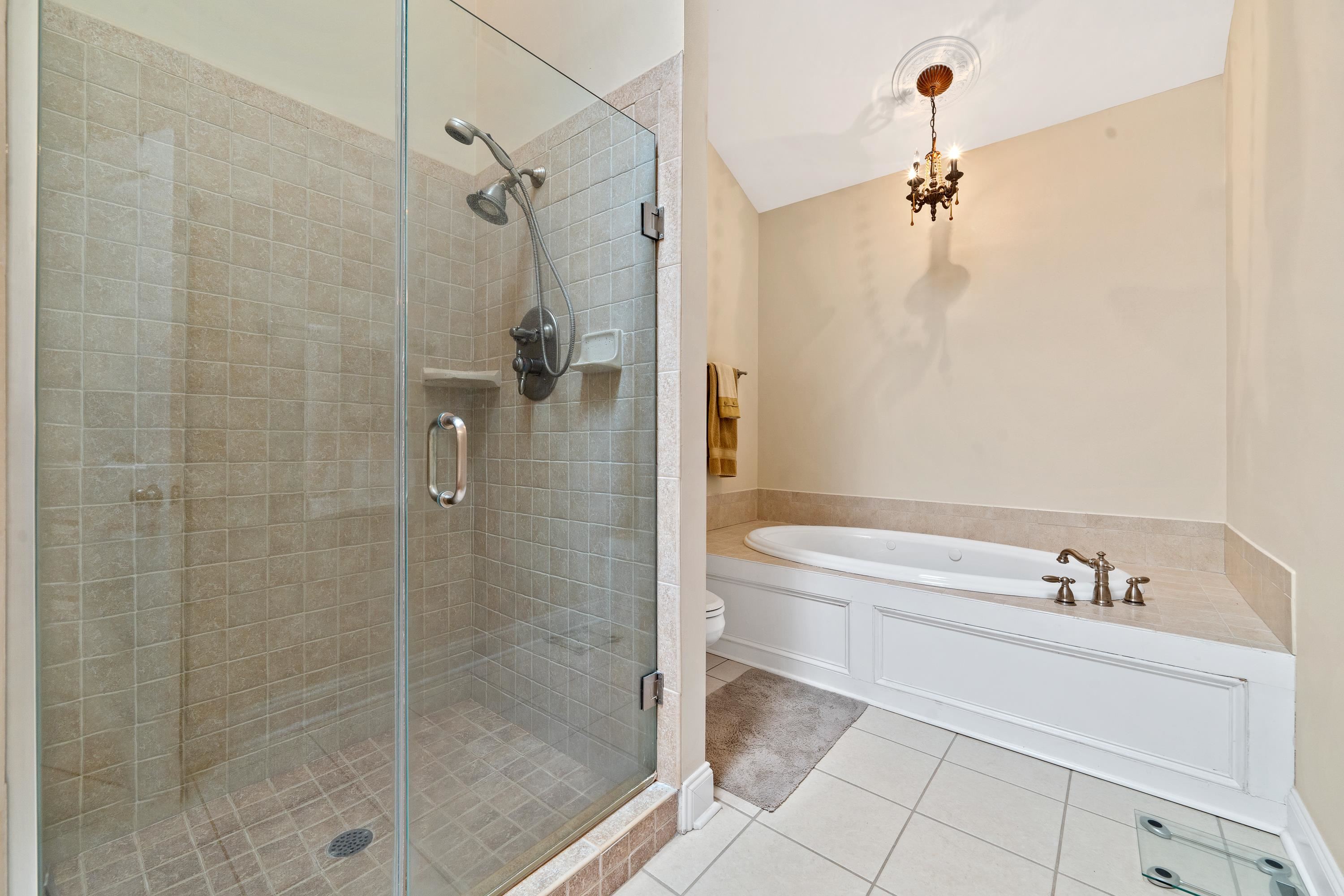 905 (Unit 208) GREENSBORO ROAD