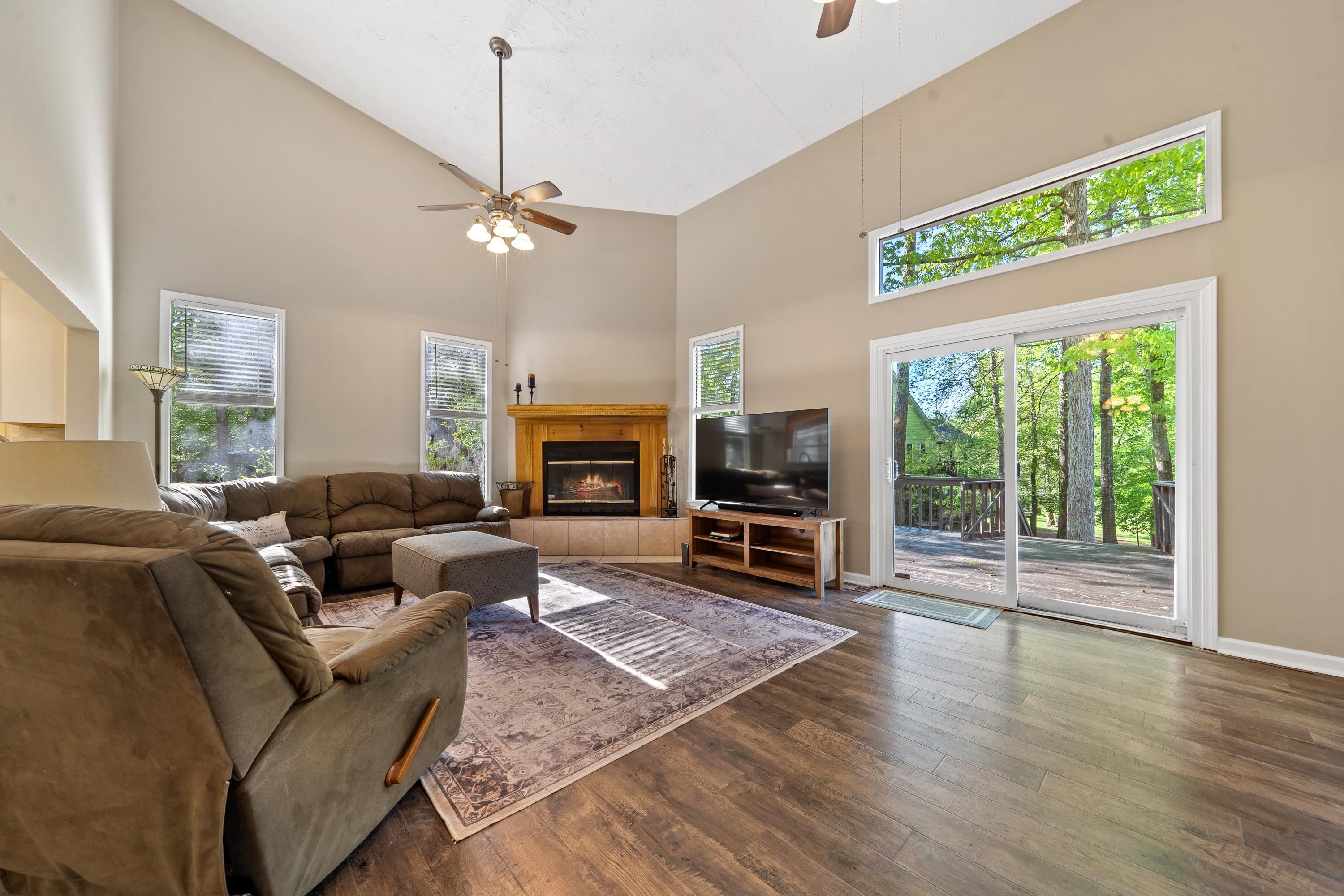 558 ROCKVILLE SPRINGS DRIVE
