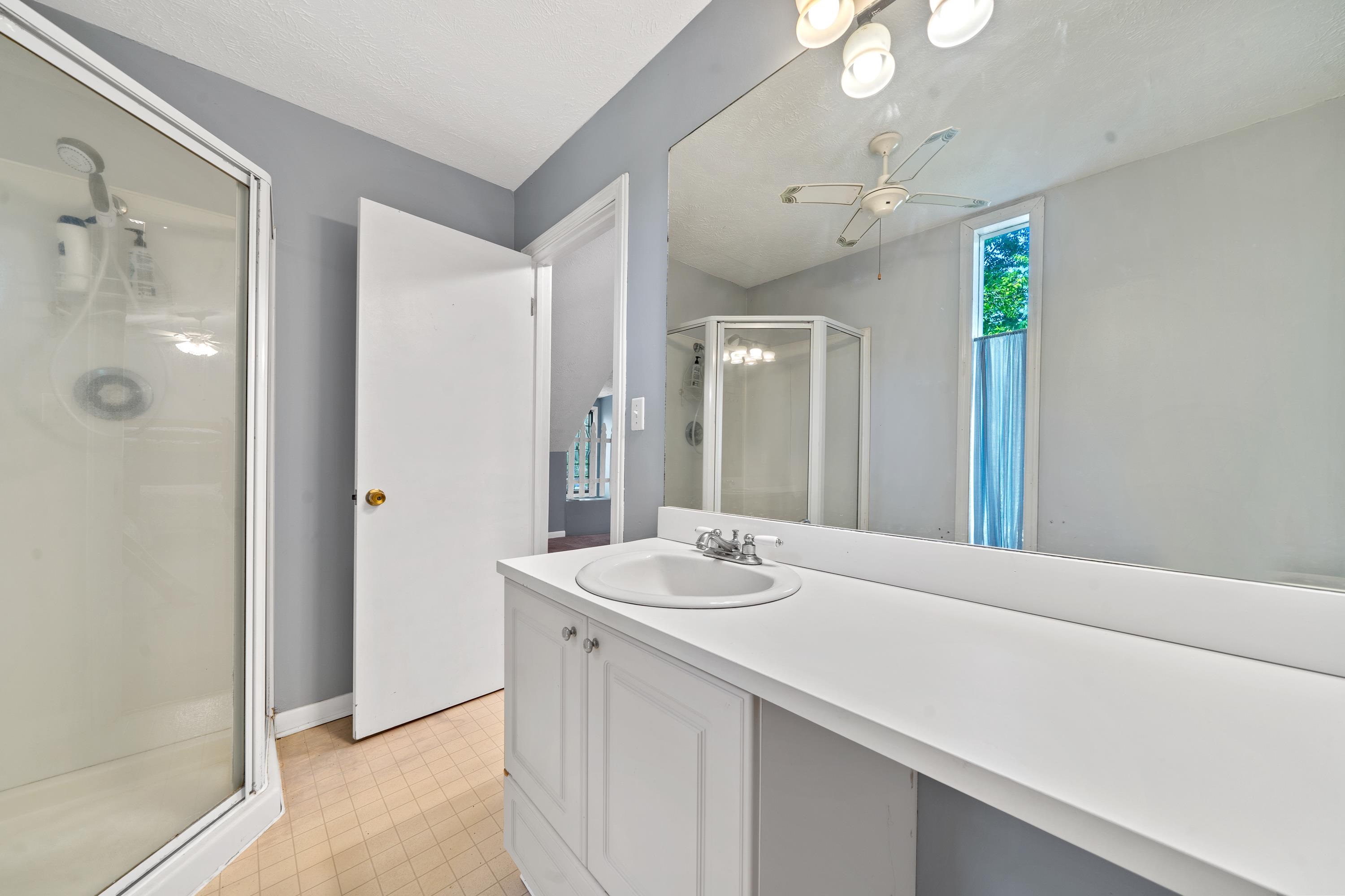 558 ROCKVILLE SPRINGS DRIVE