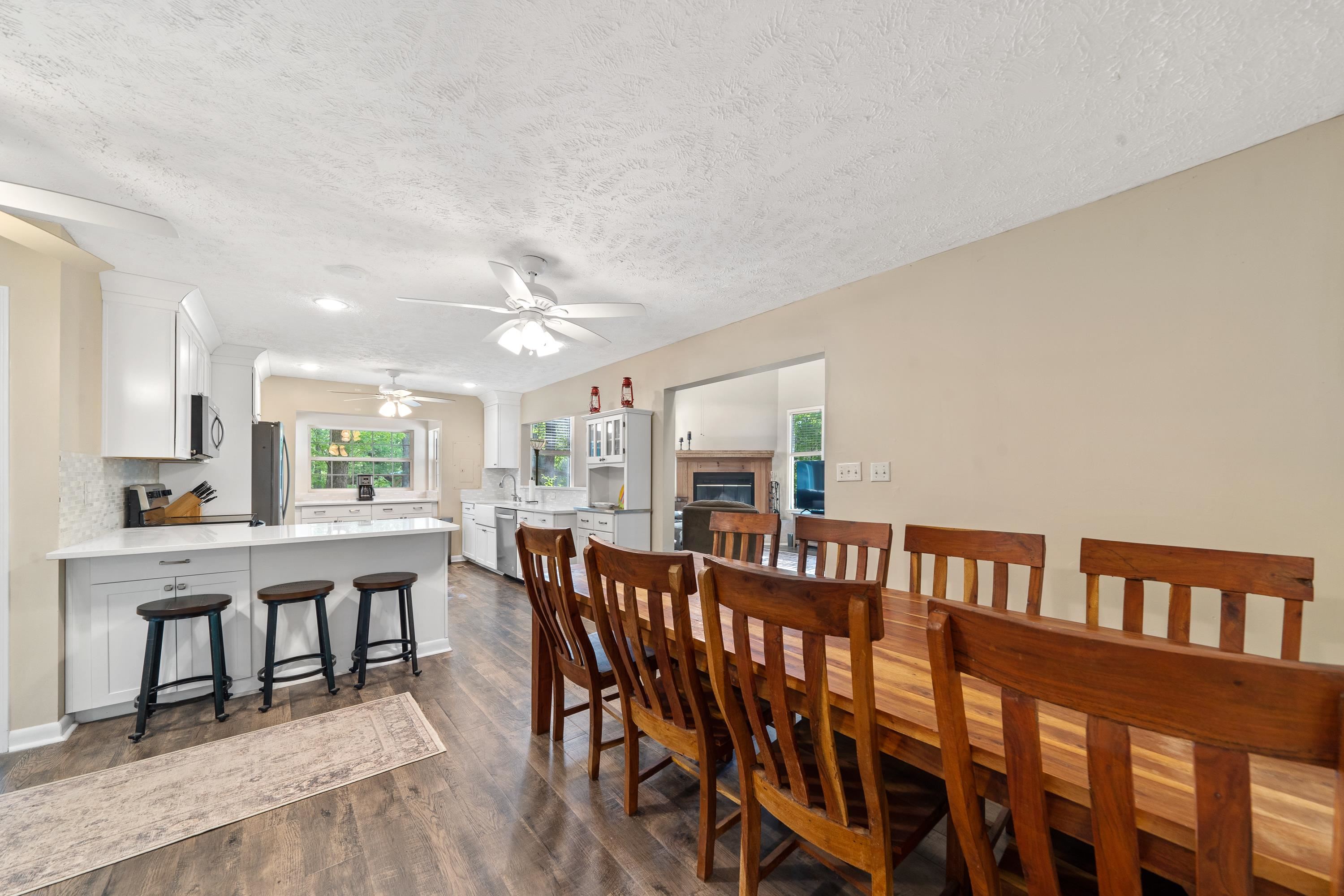 558 ROCKVILLE SPRINGS DRIVE