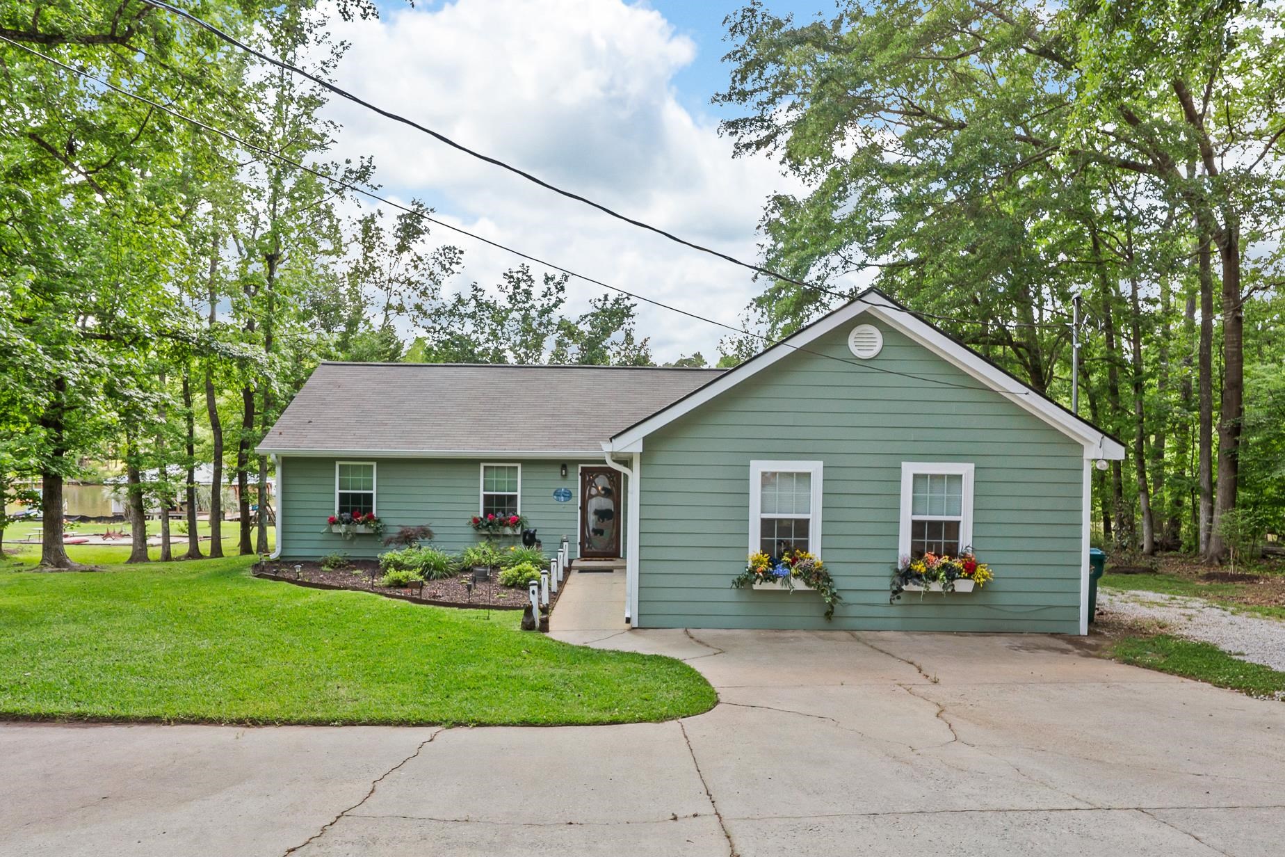 78 WOODHAVEN DRIVE