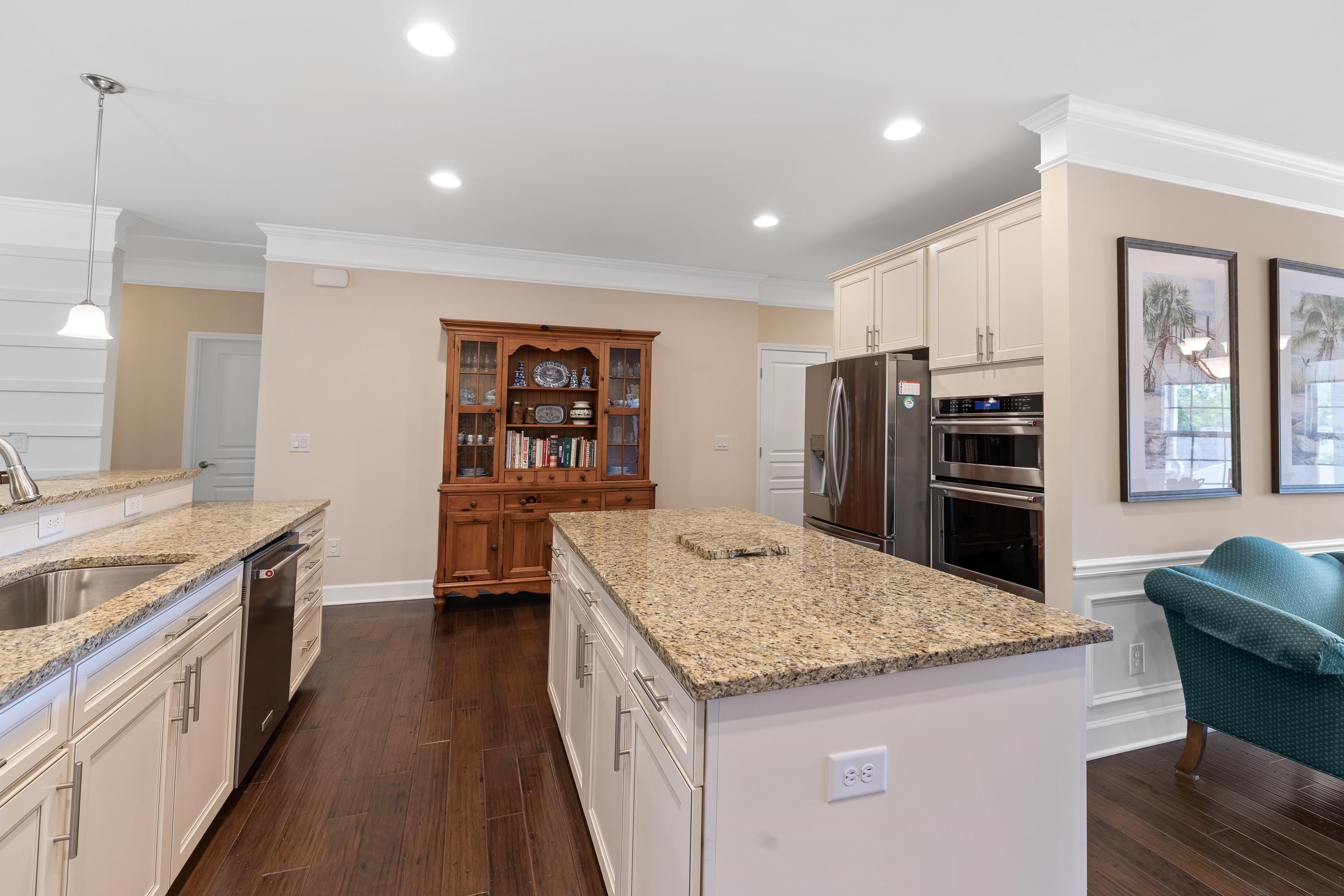 1041 ISLAND INLET COVE