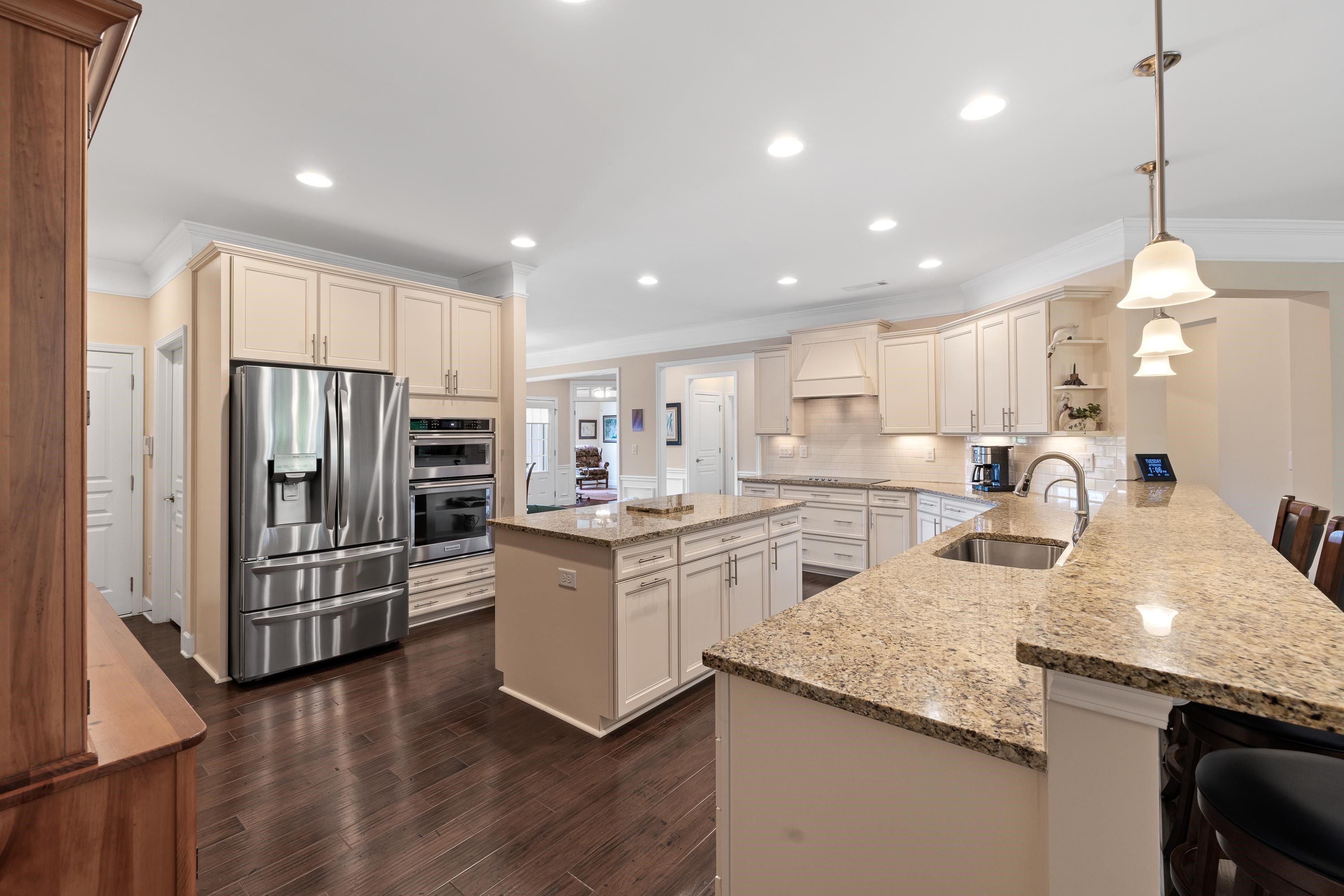 1041 ISLAND INLET COVE
