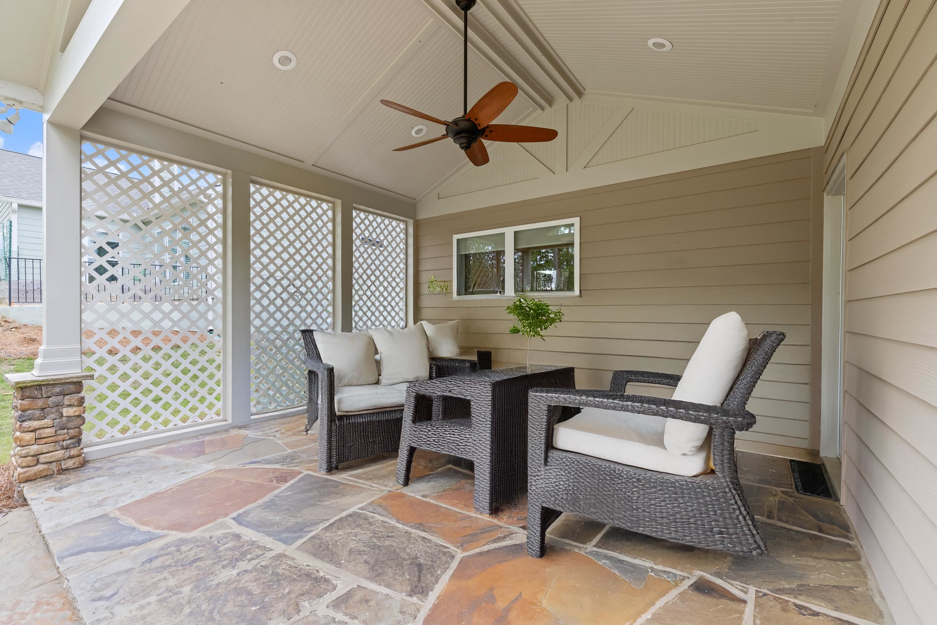 1041 ISLAND INLET COVE