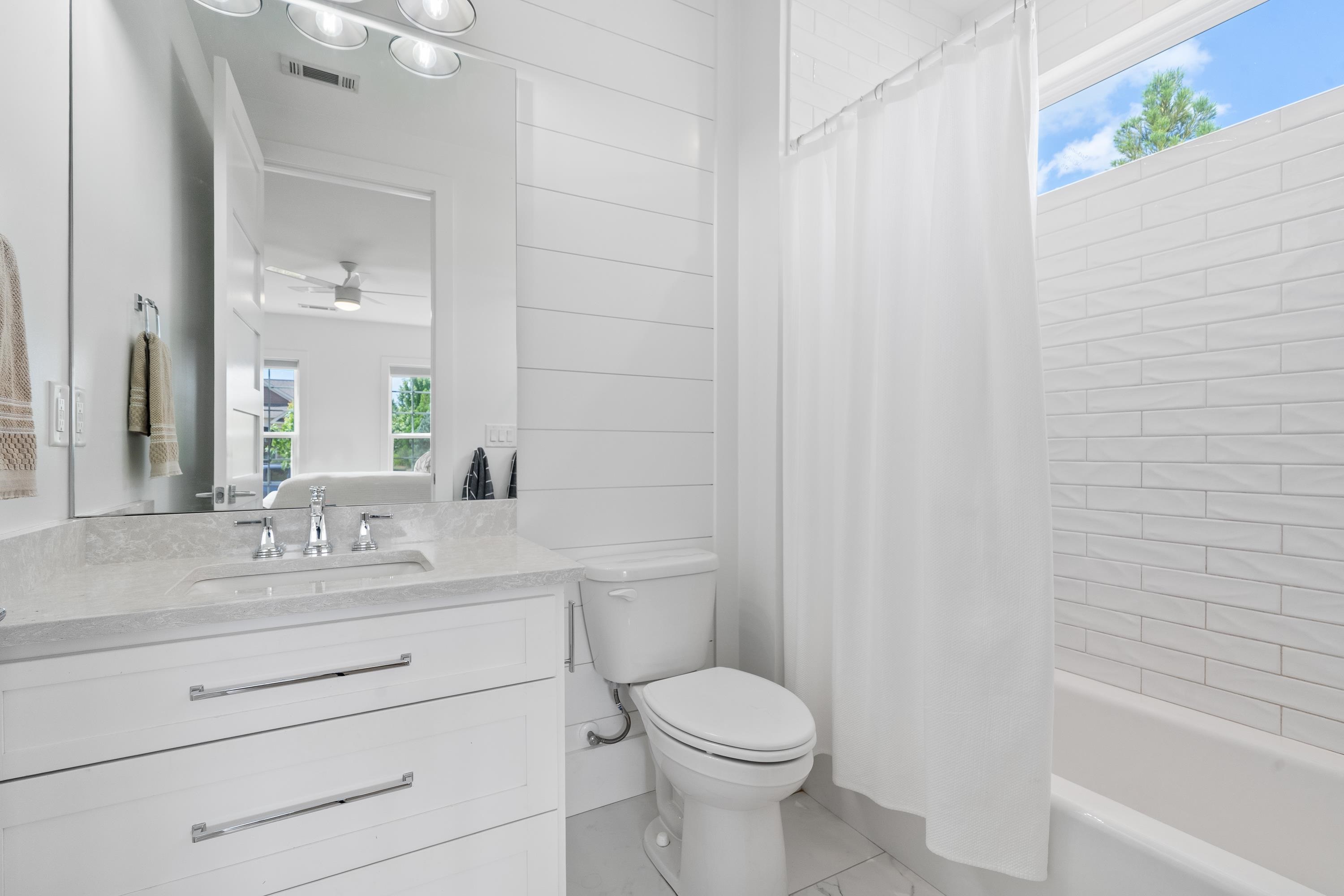 1001 ISLAND INLET COVE