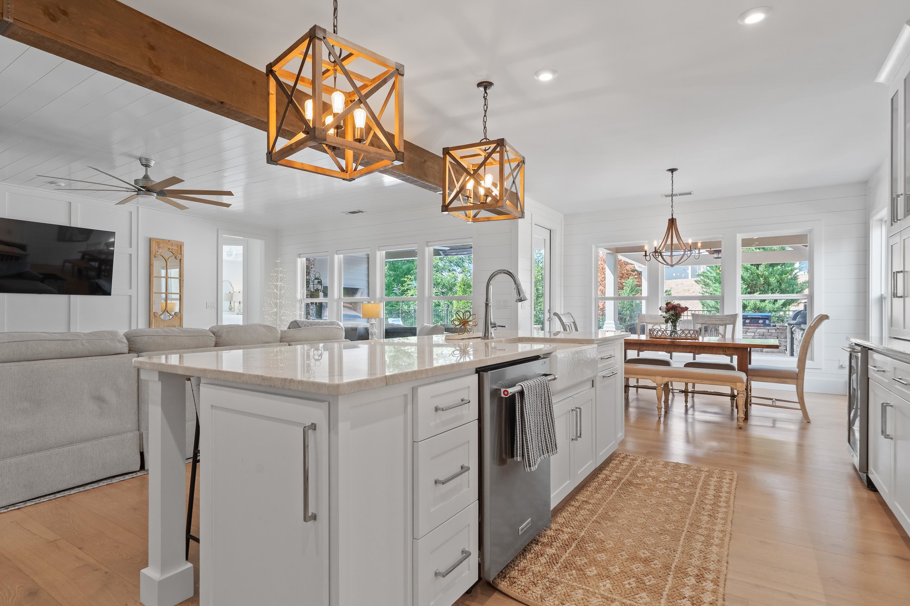 1001 ISLAND INLET COVE