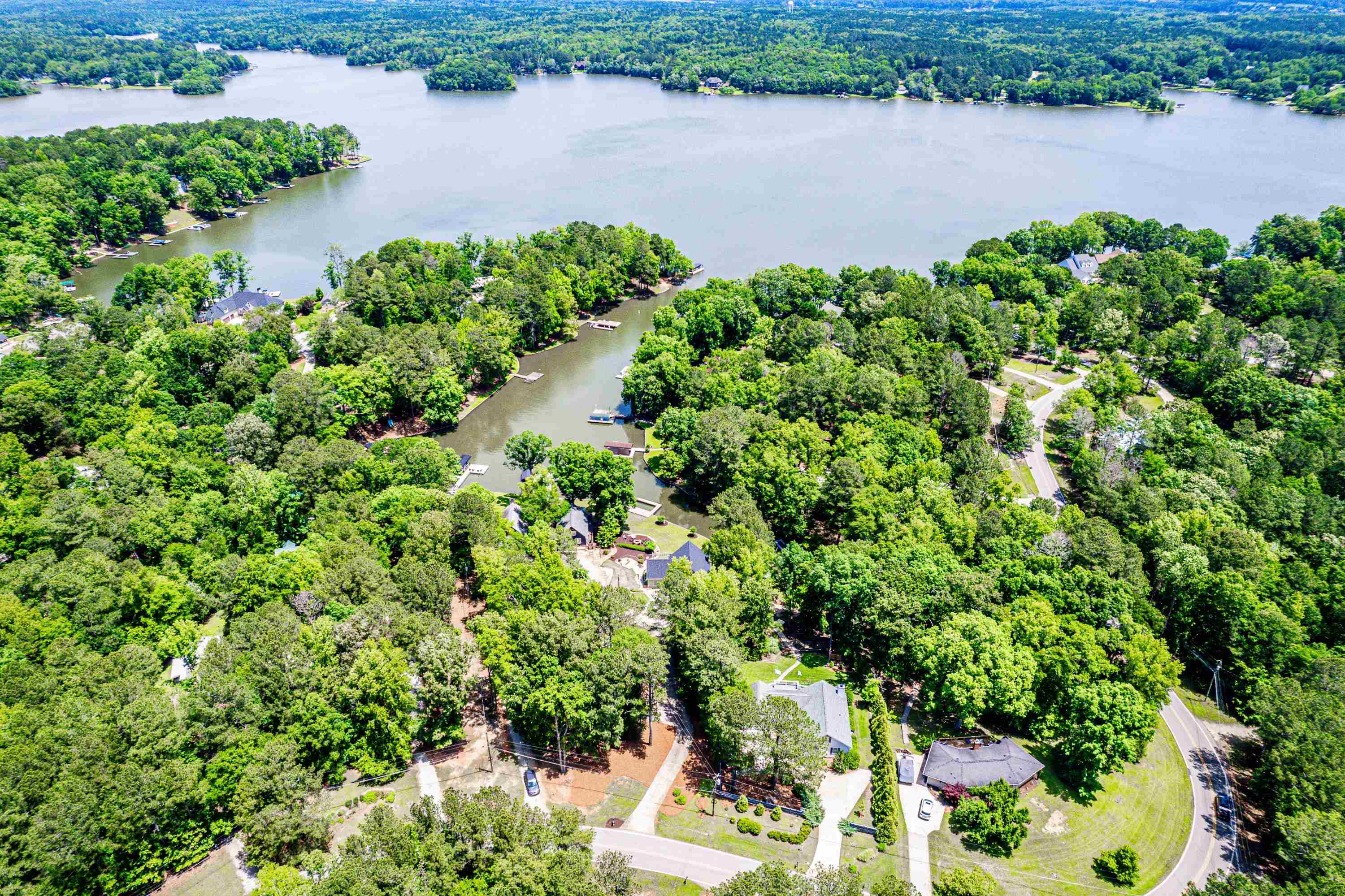 206 B HICKORY POINT DRIVE