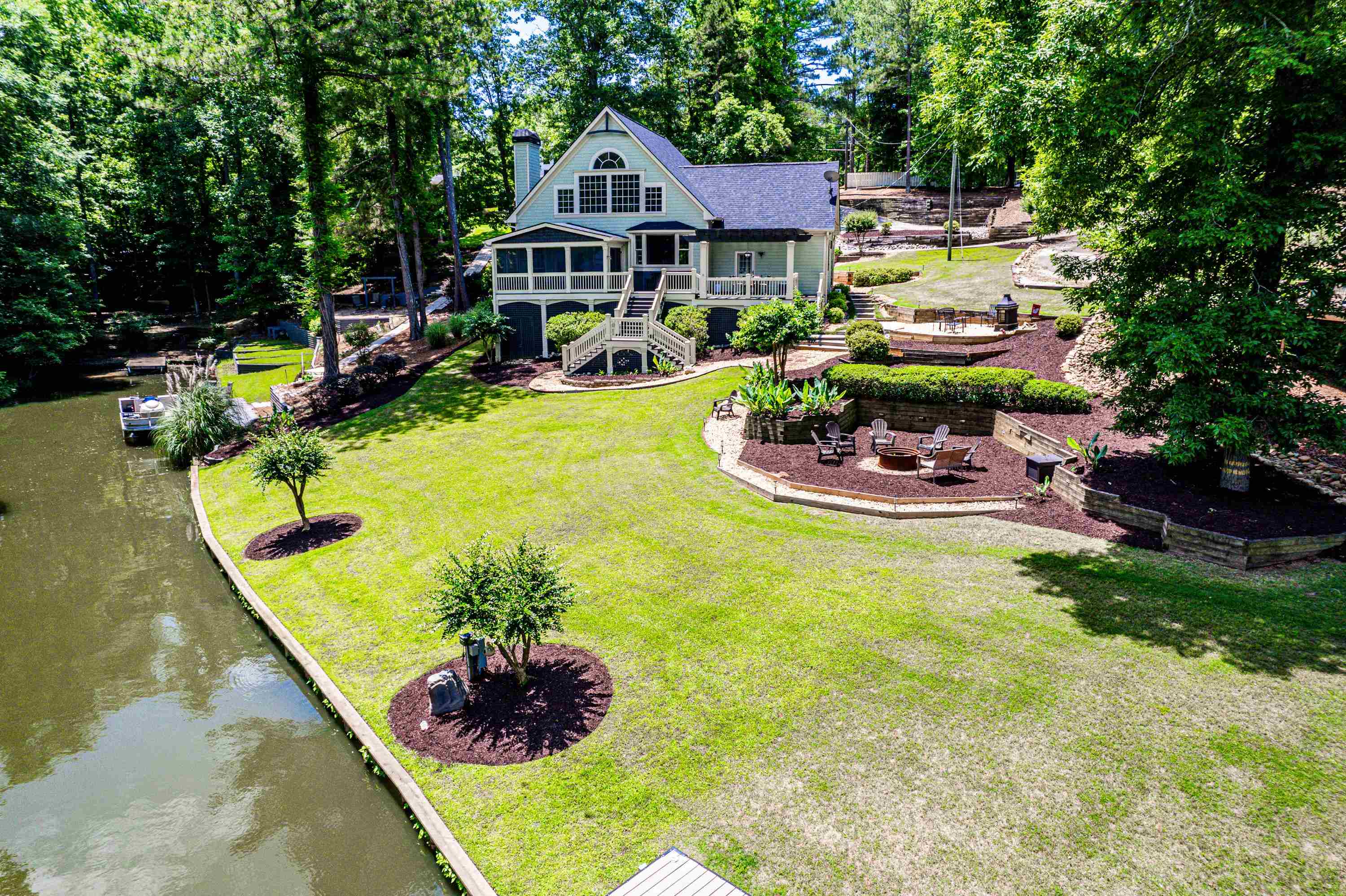 206 B HICKORY POINT DRIVE