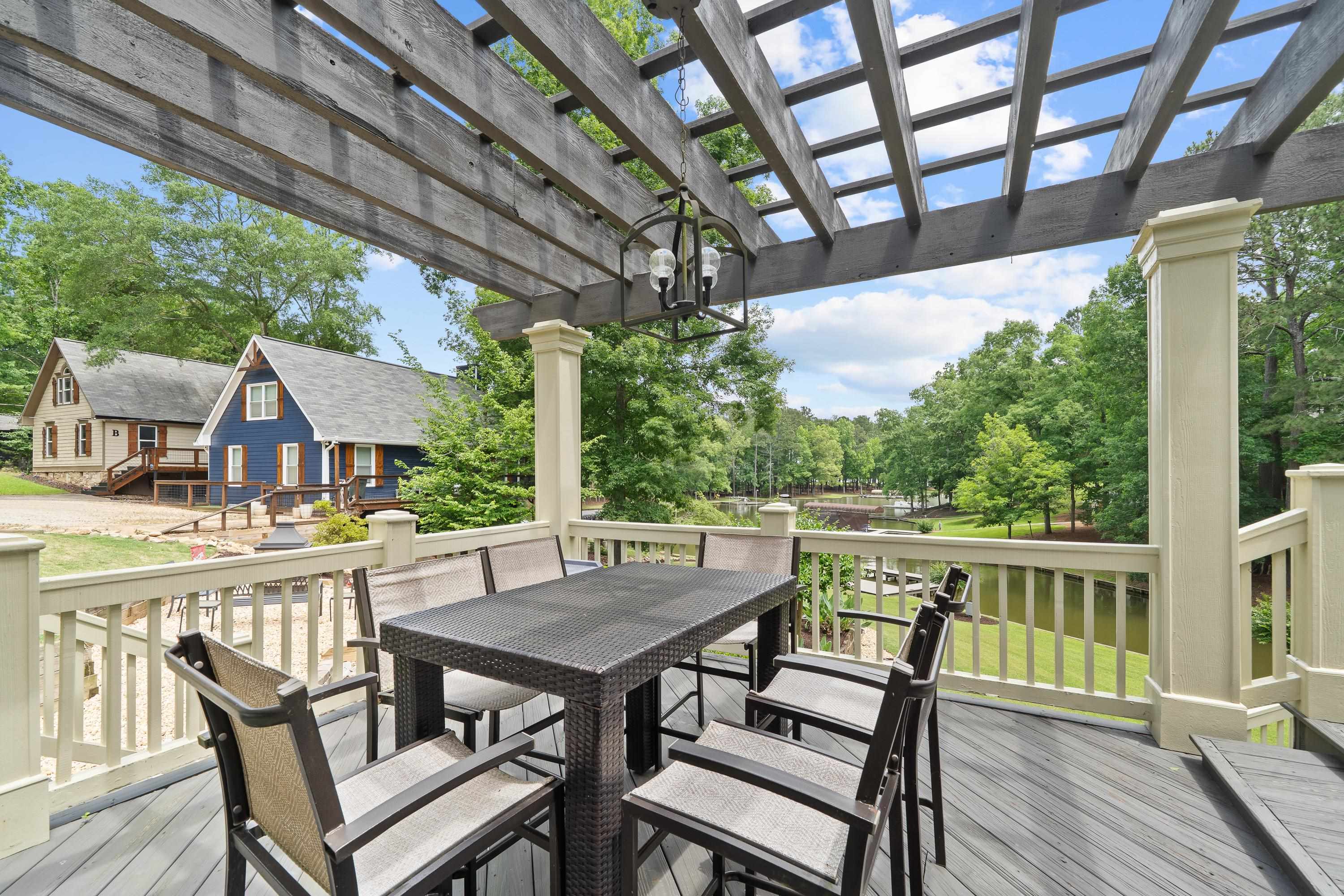 206 B HICKORY POINT DRIVE