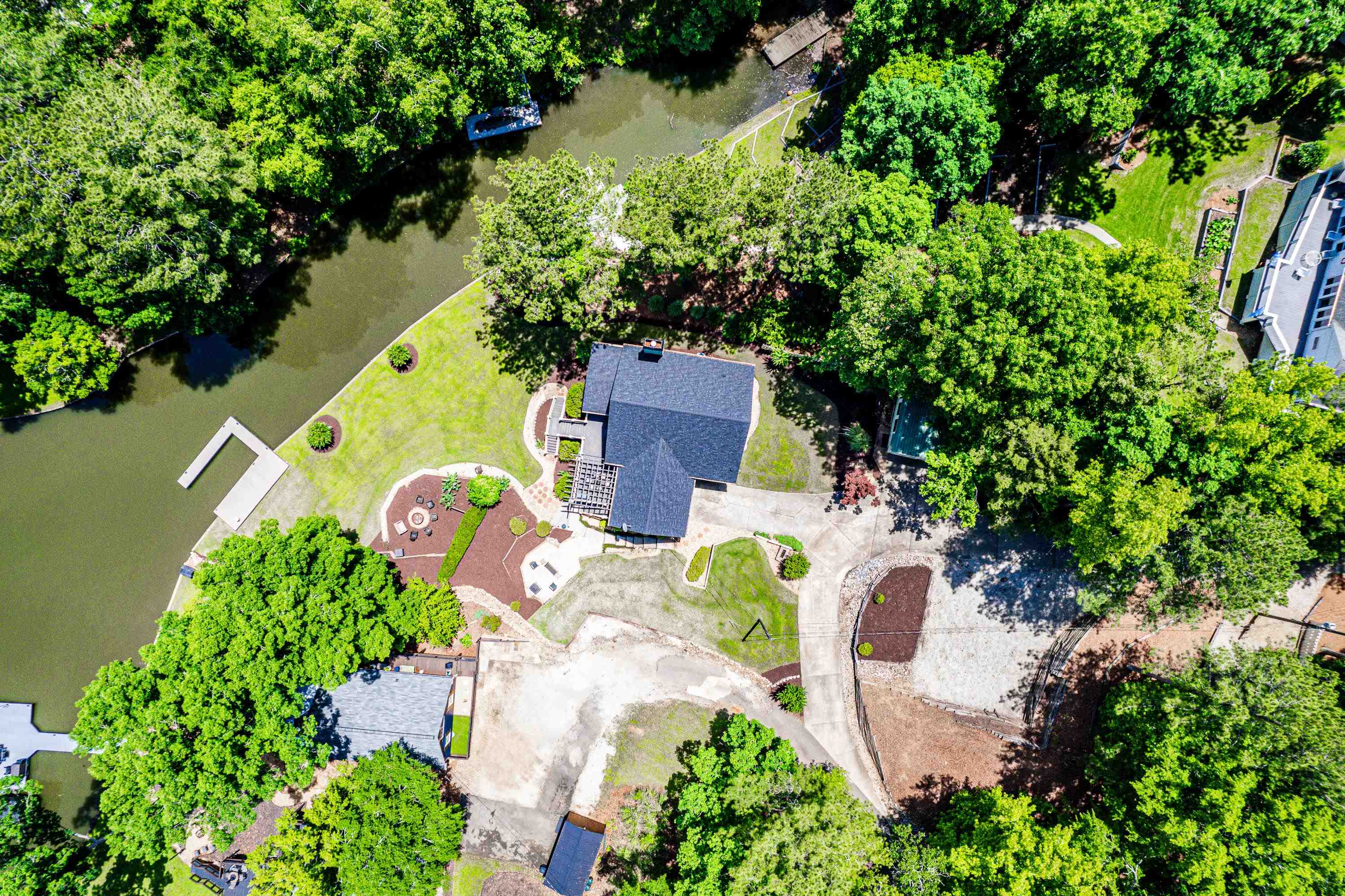 206 B HICKORY POINT DRIVE