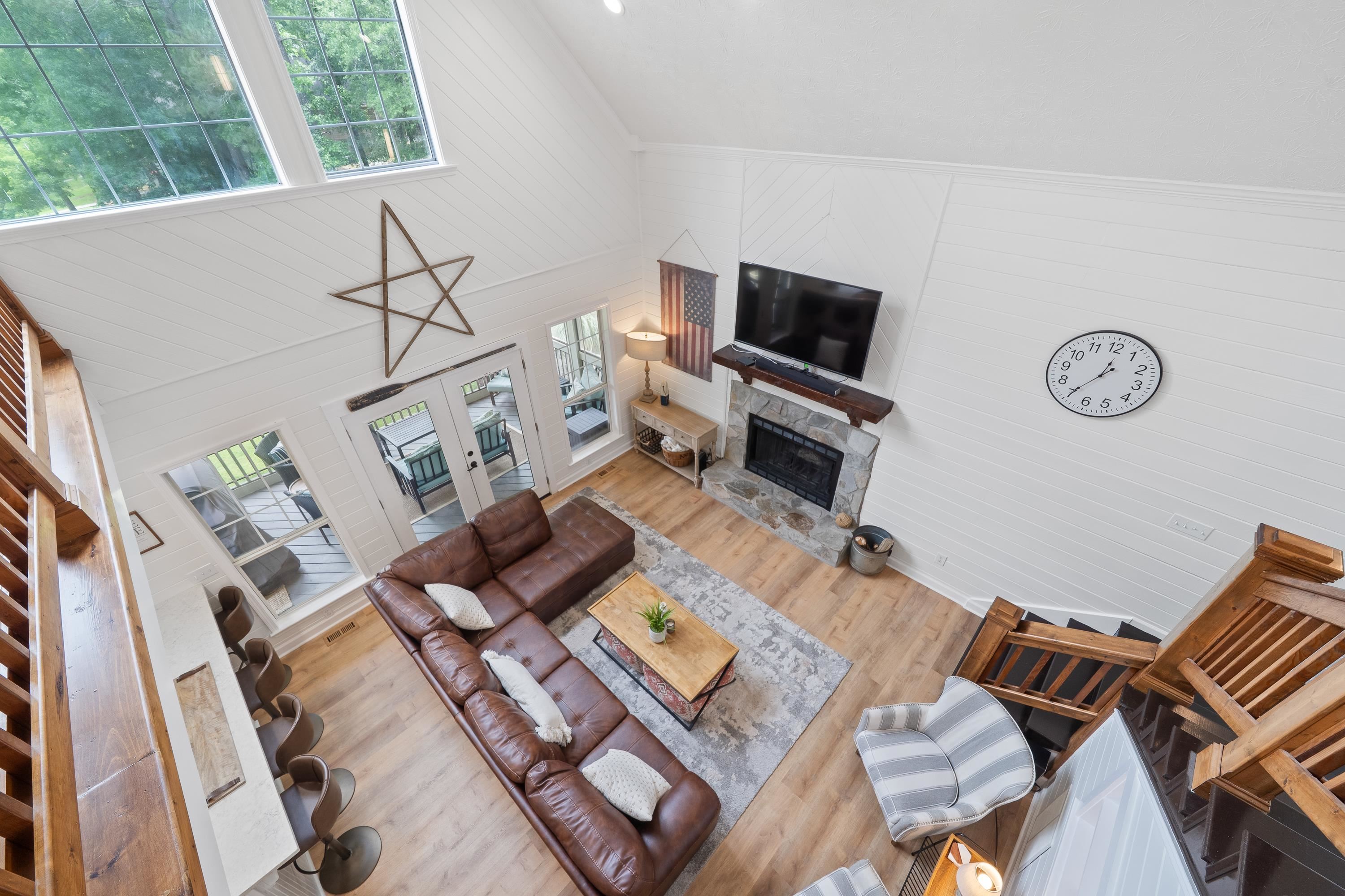 206 B HICKORY POINT DRIVE