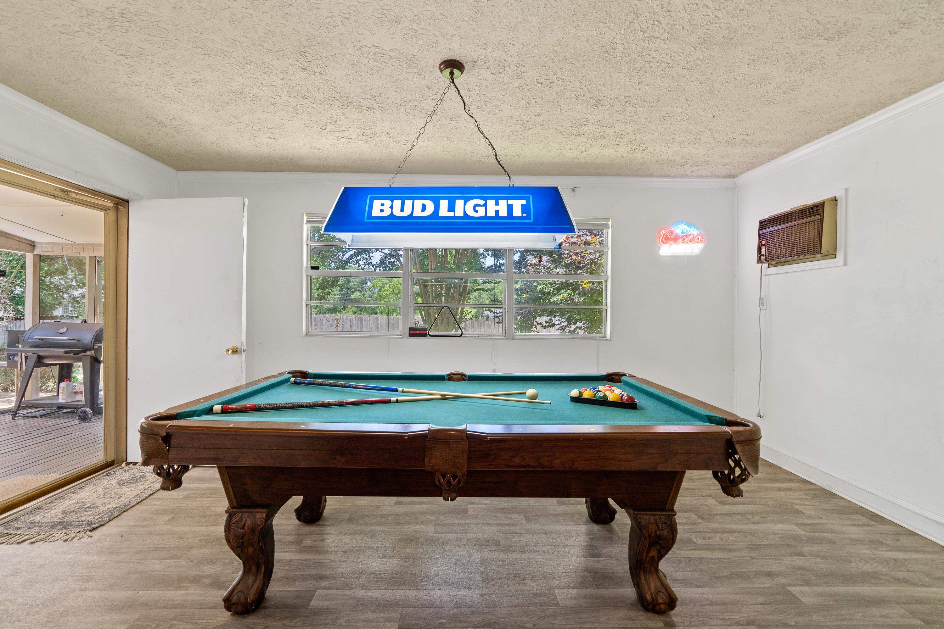 116 SE ROSEWOOD DRIVE