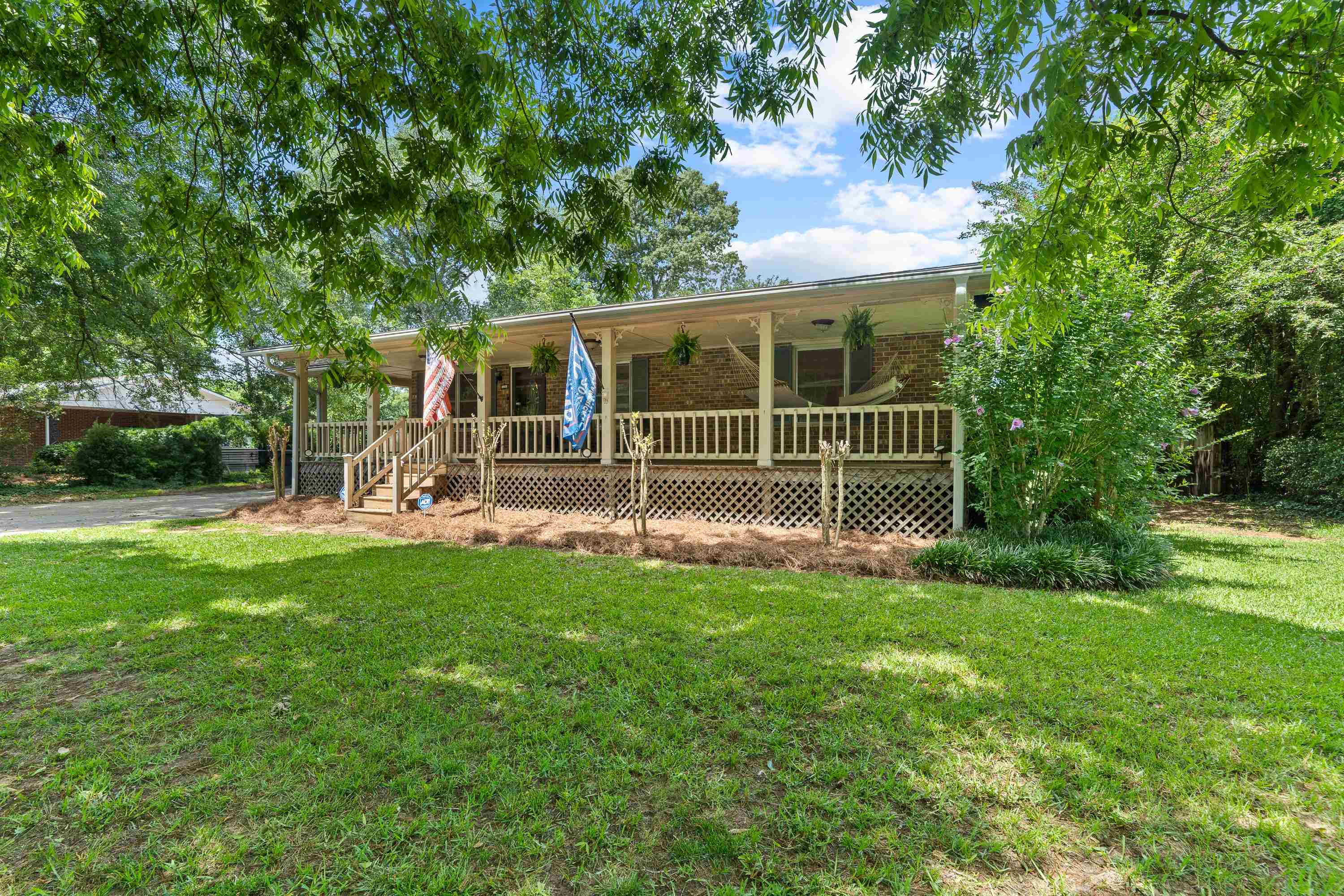 116 SE ROSEWOOD DRIVE