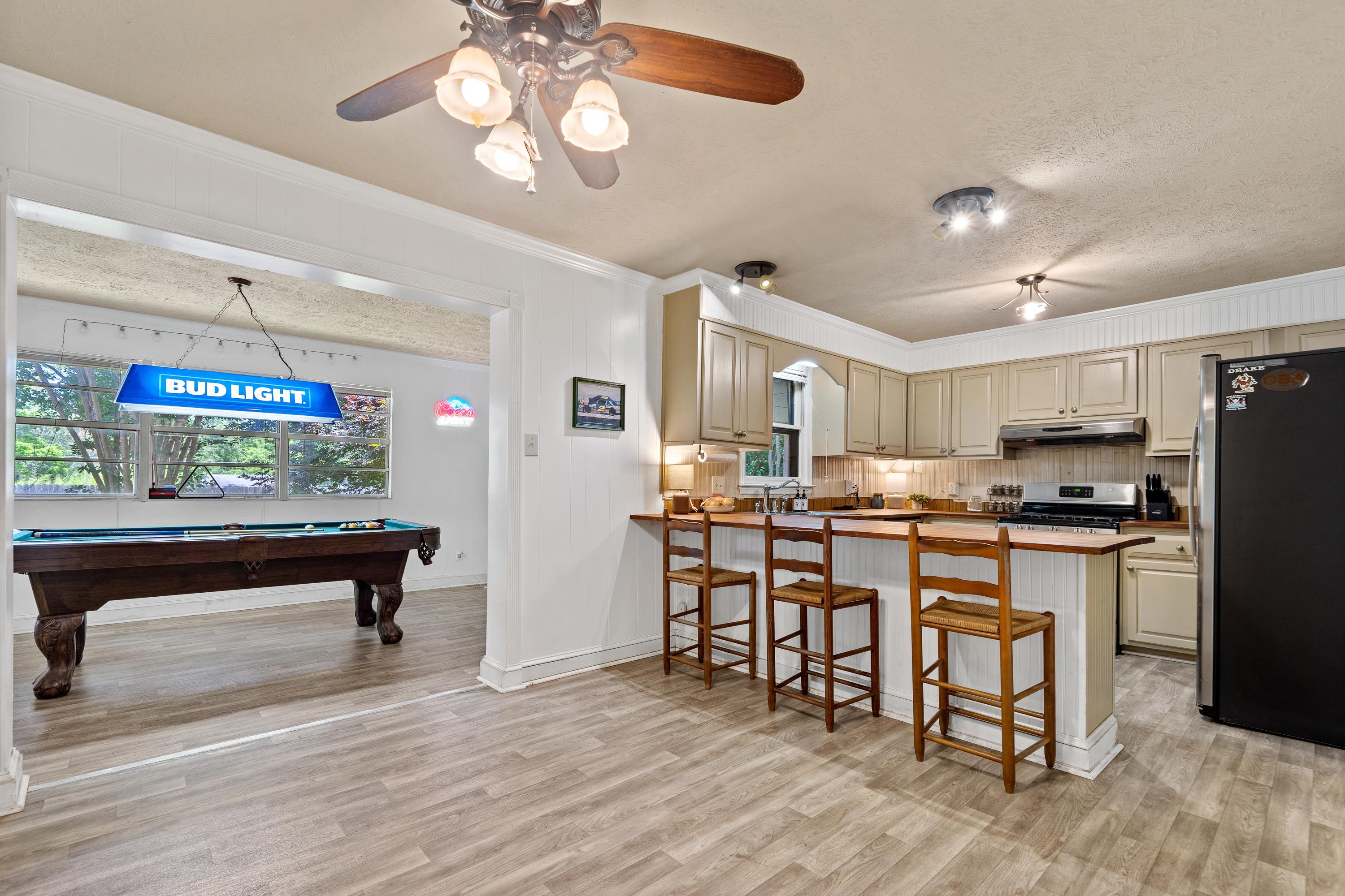 116 SE ROSEWOOD DRIVE