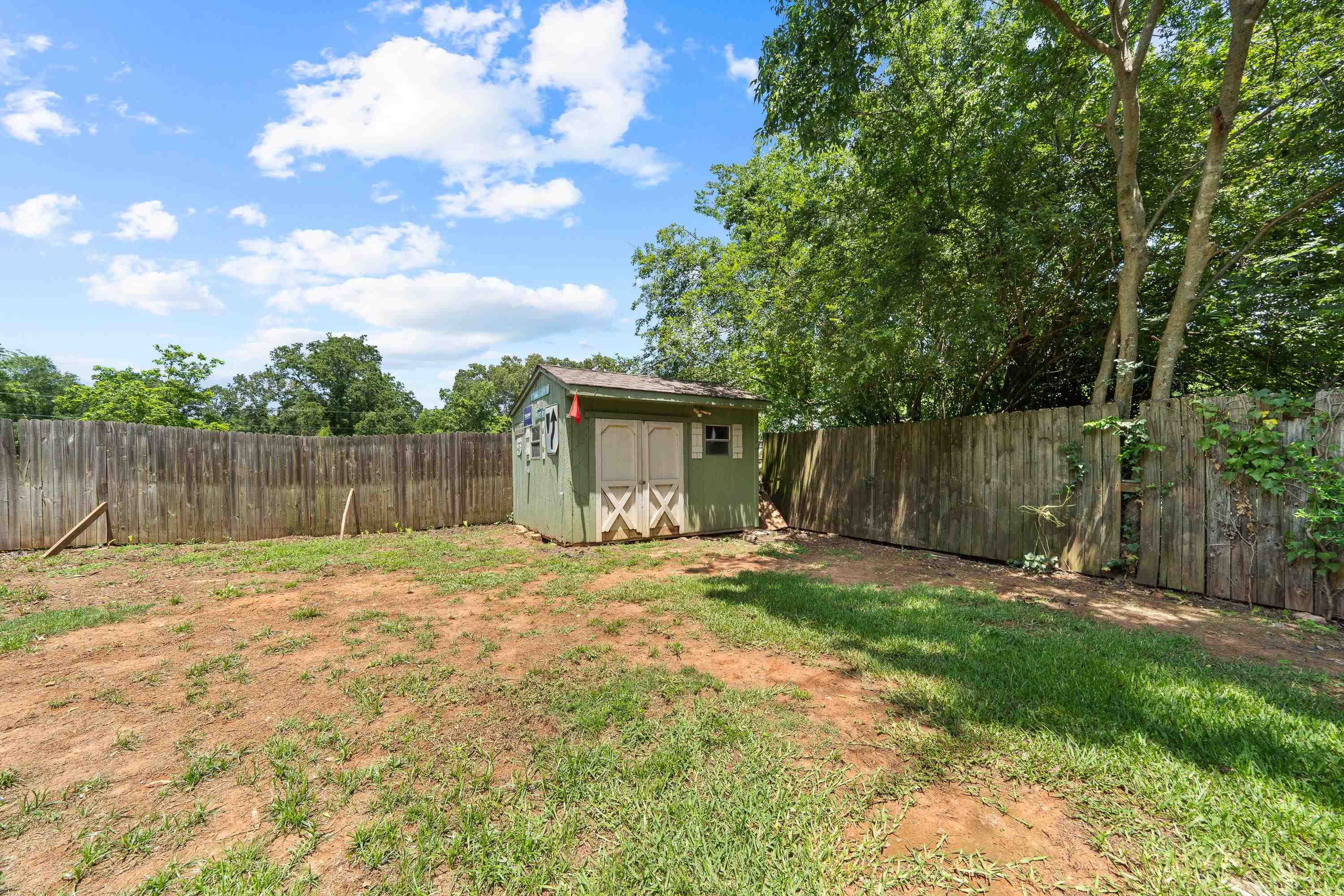 116 SE ROSEWOOD DRIVE