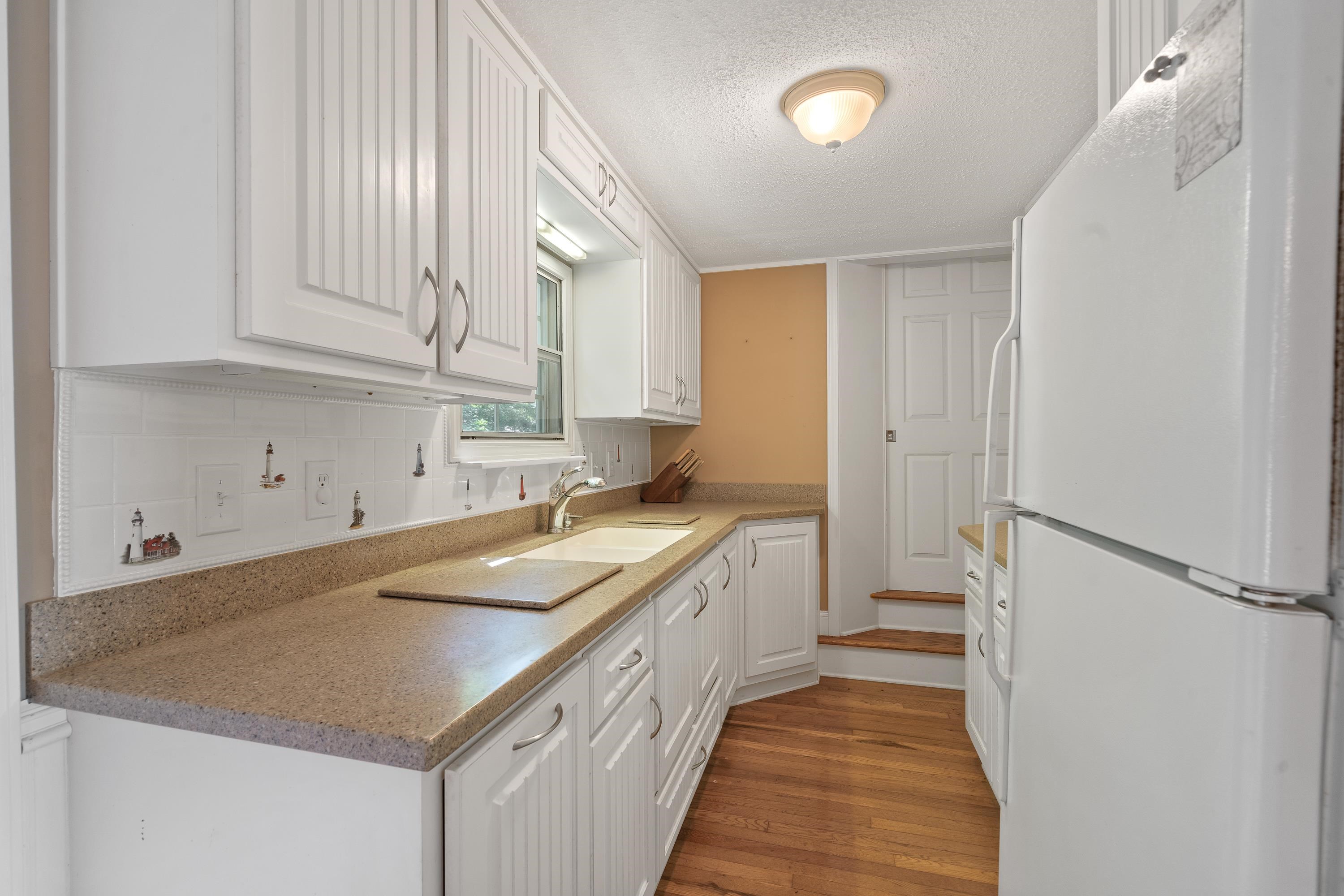 384 - 1&2 ARROWHEAD TRAIL
