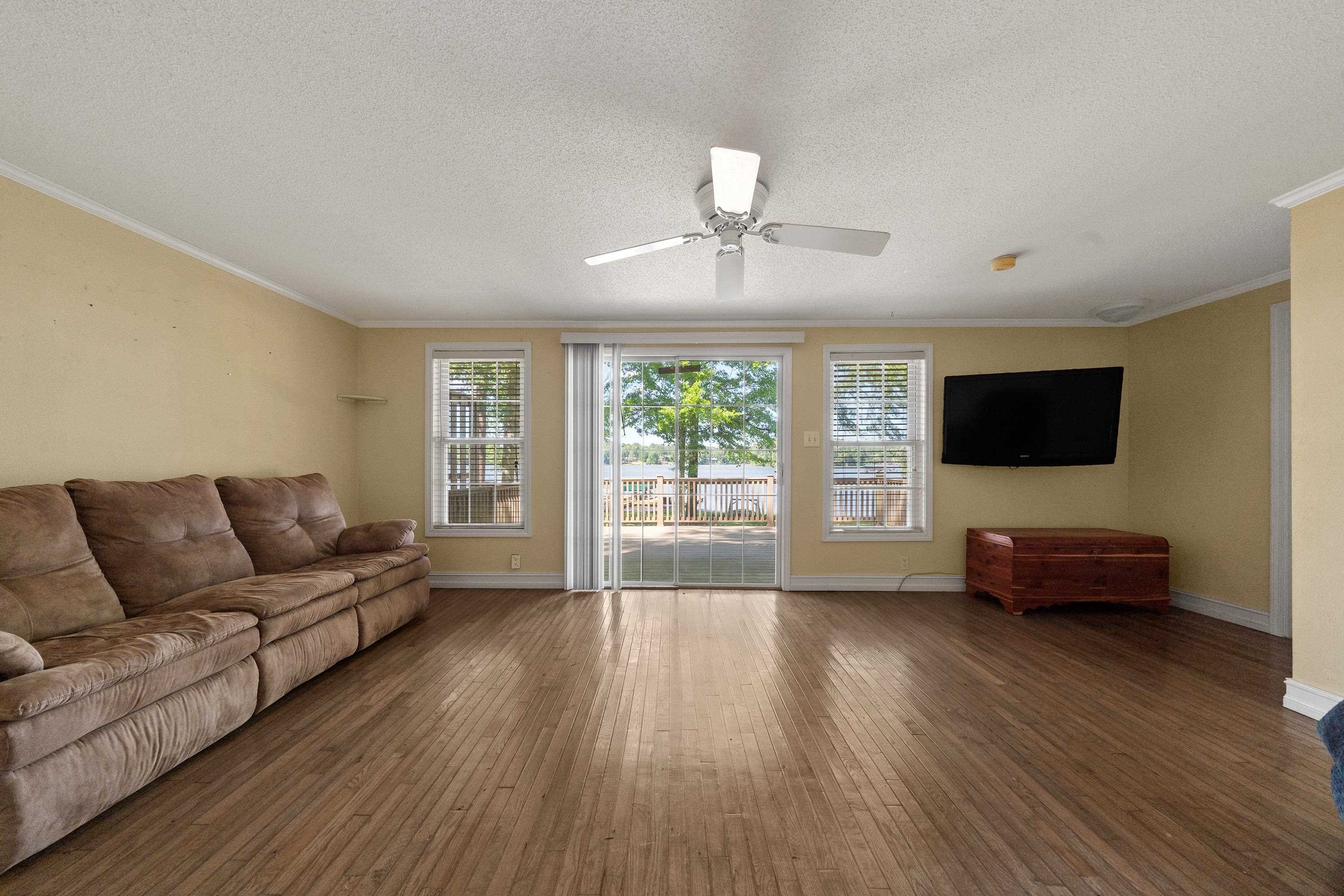 384 - 1&2 ARROWHEAD TRAIL