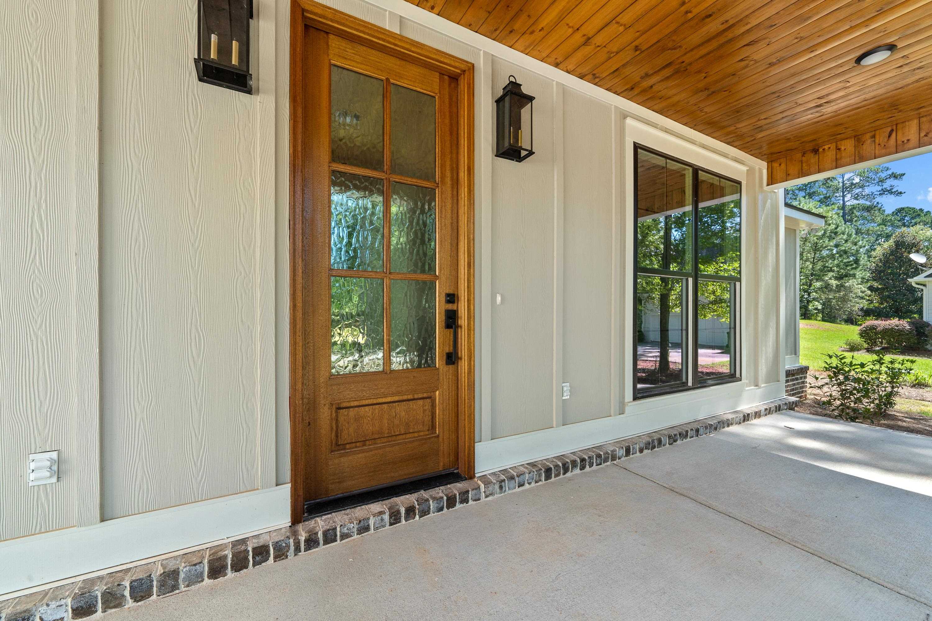 1211 TURNBERRY CIRCLE