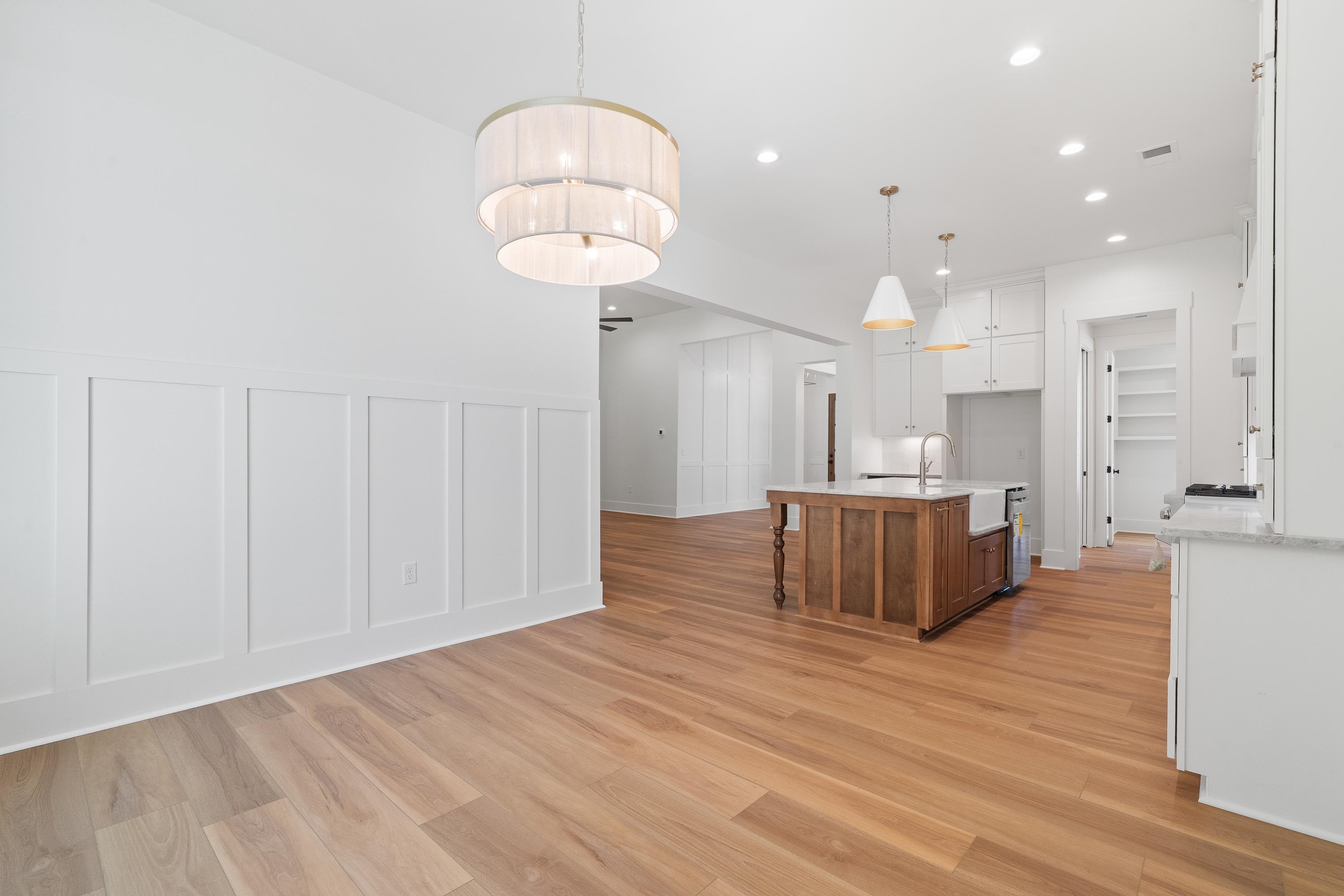 1211 TURNBERRY CIRCLE