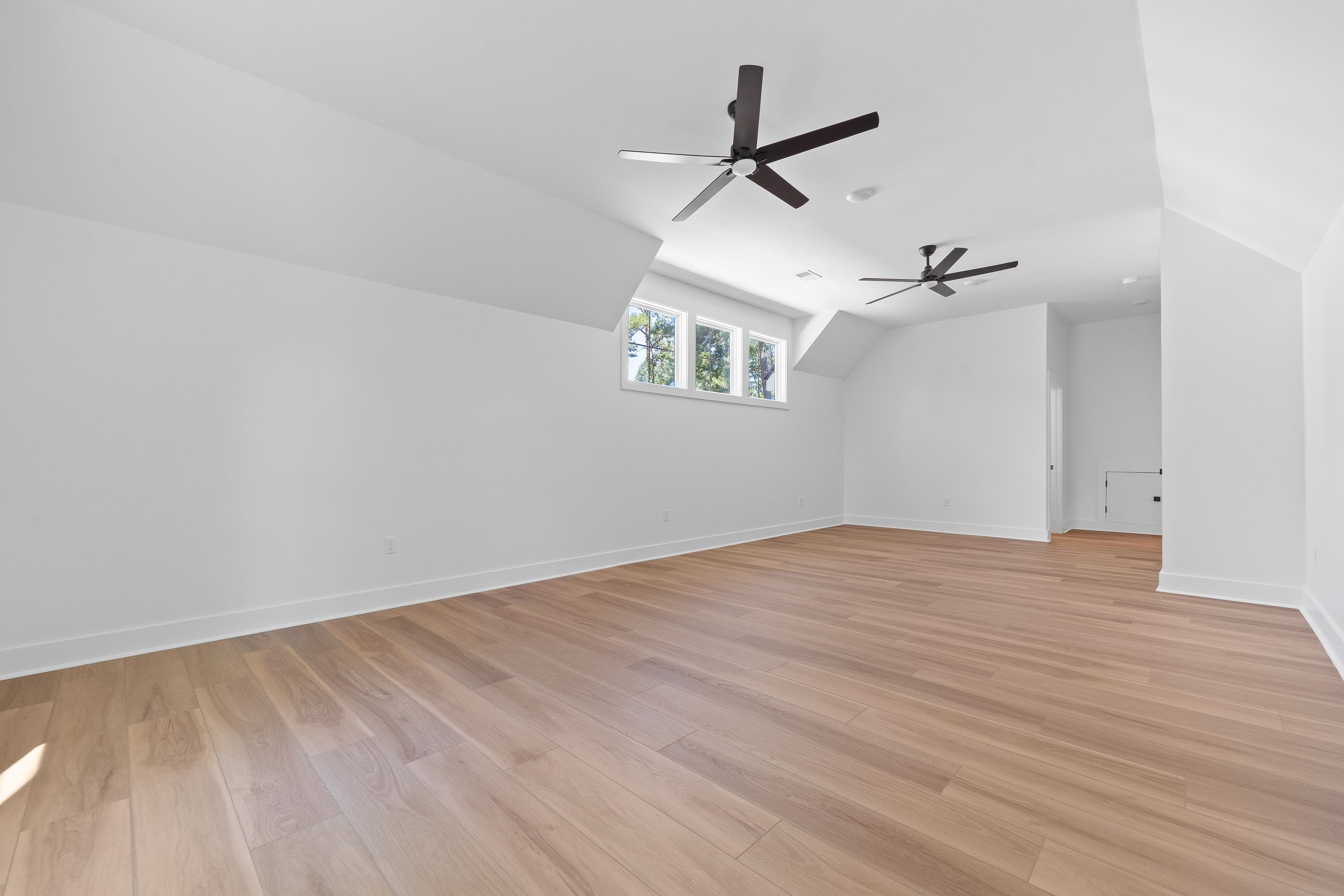 1211 TURNBERRY CIRCLE