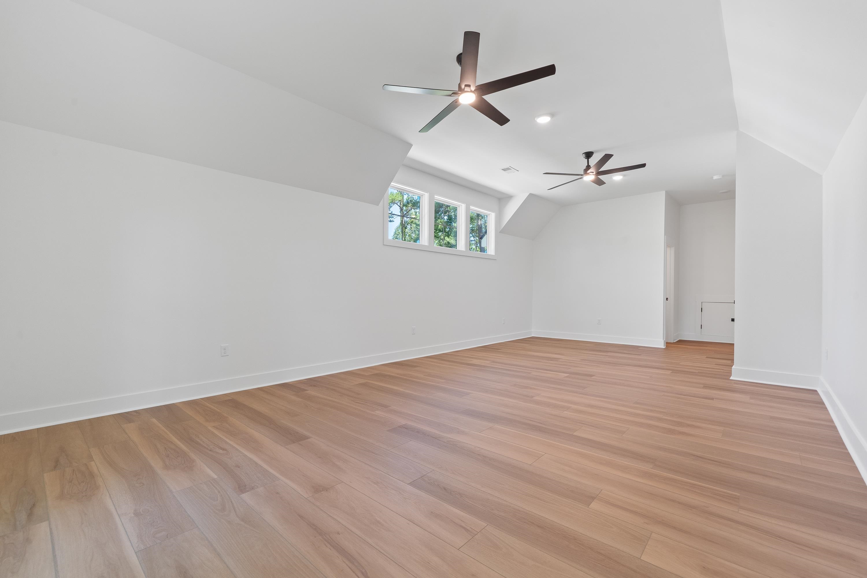1211 TURNBERRY CIRCLE