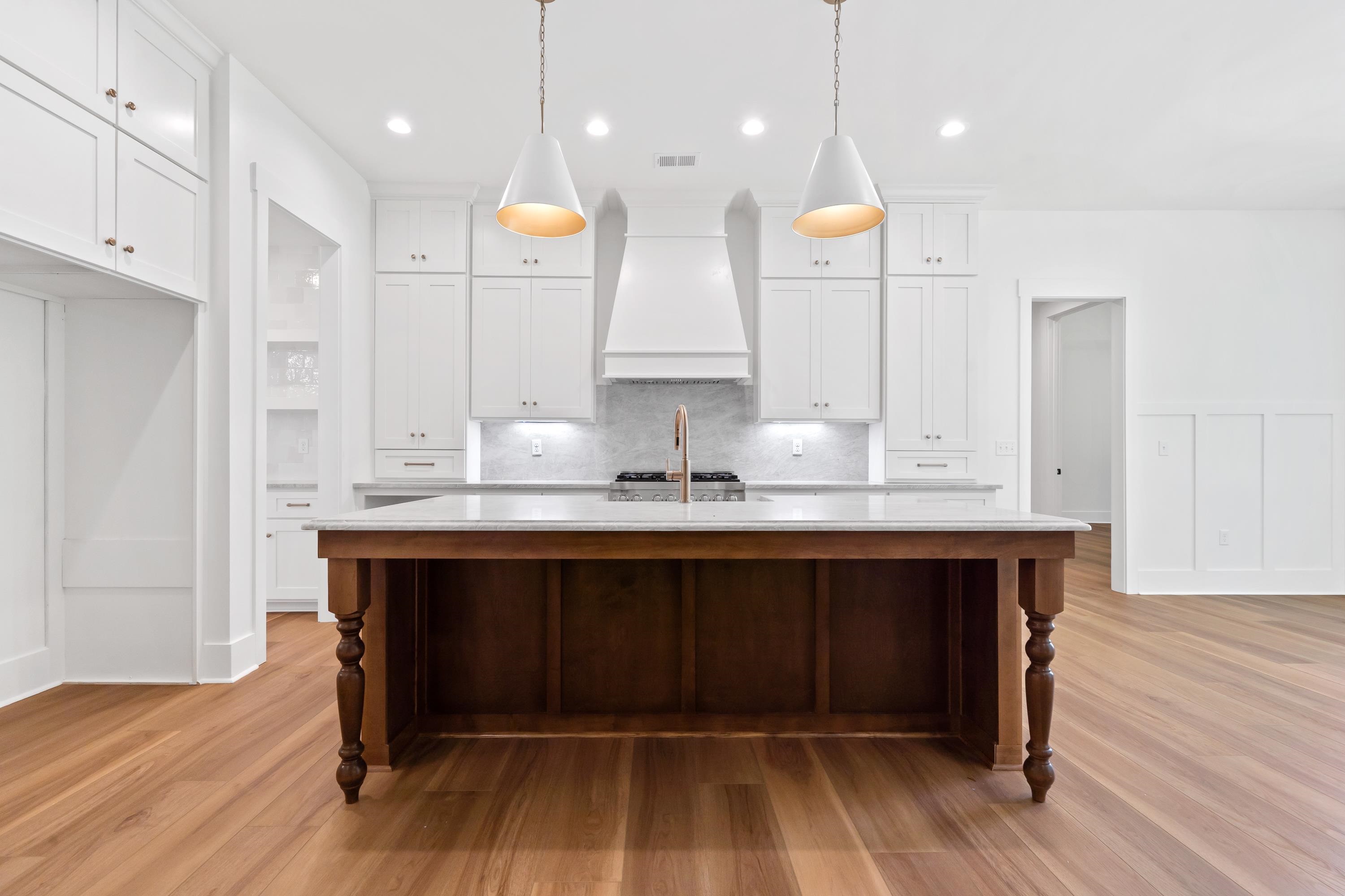 1211 TURNBERRY CIRCLE