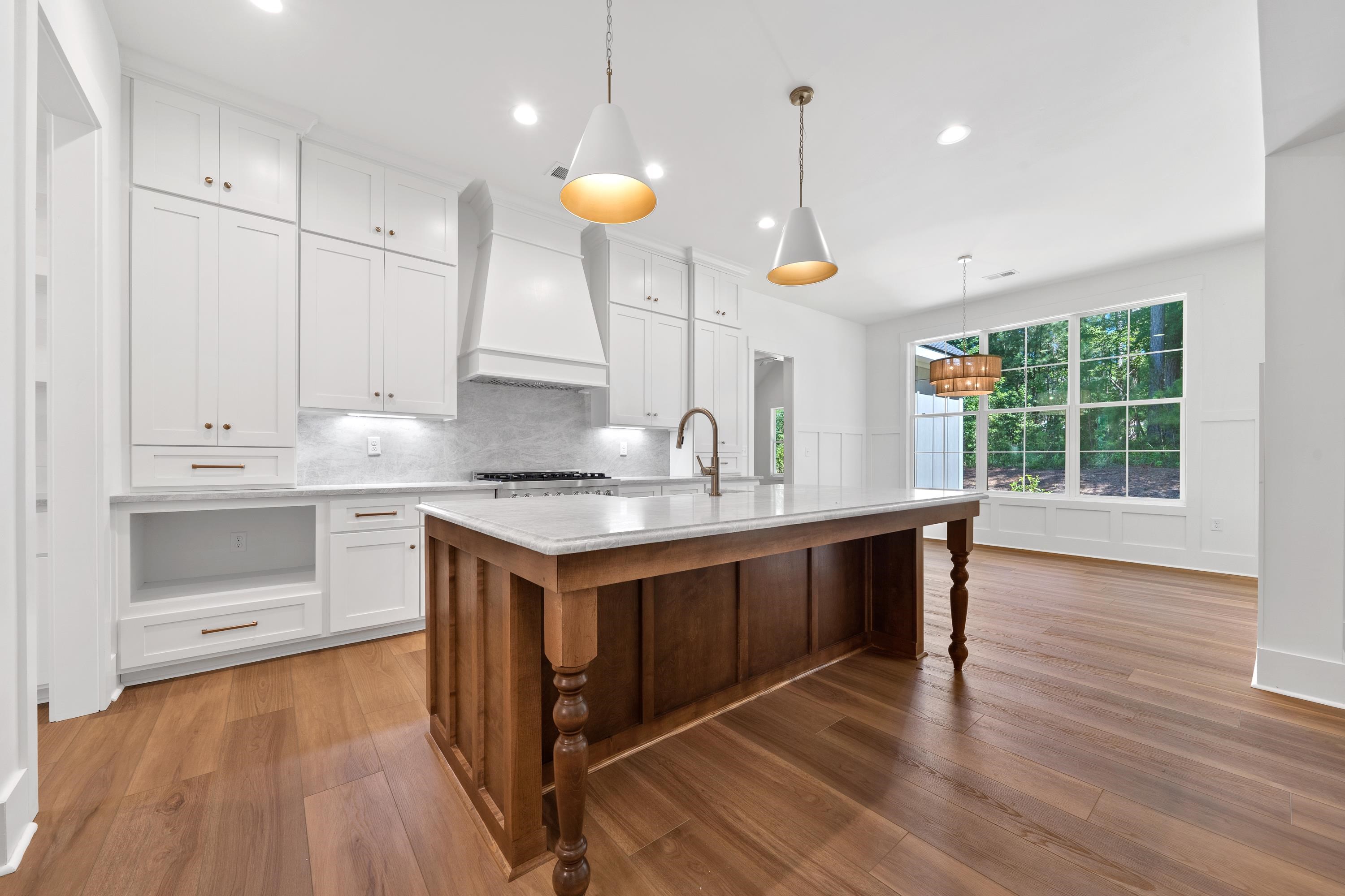 1211 TURNBERRY CIRCLE
