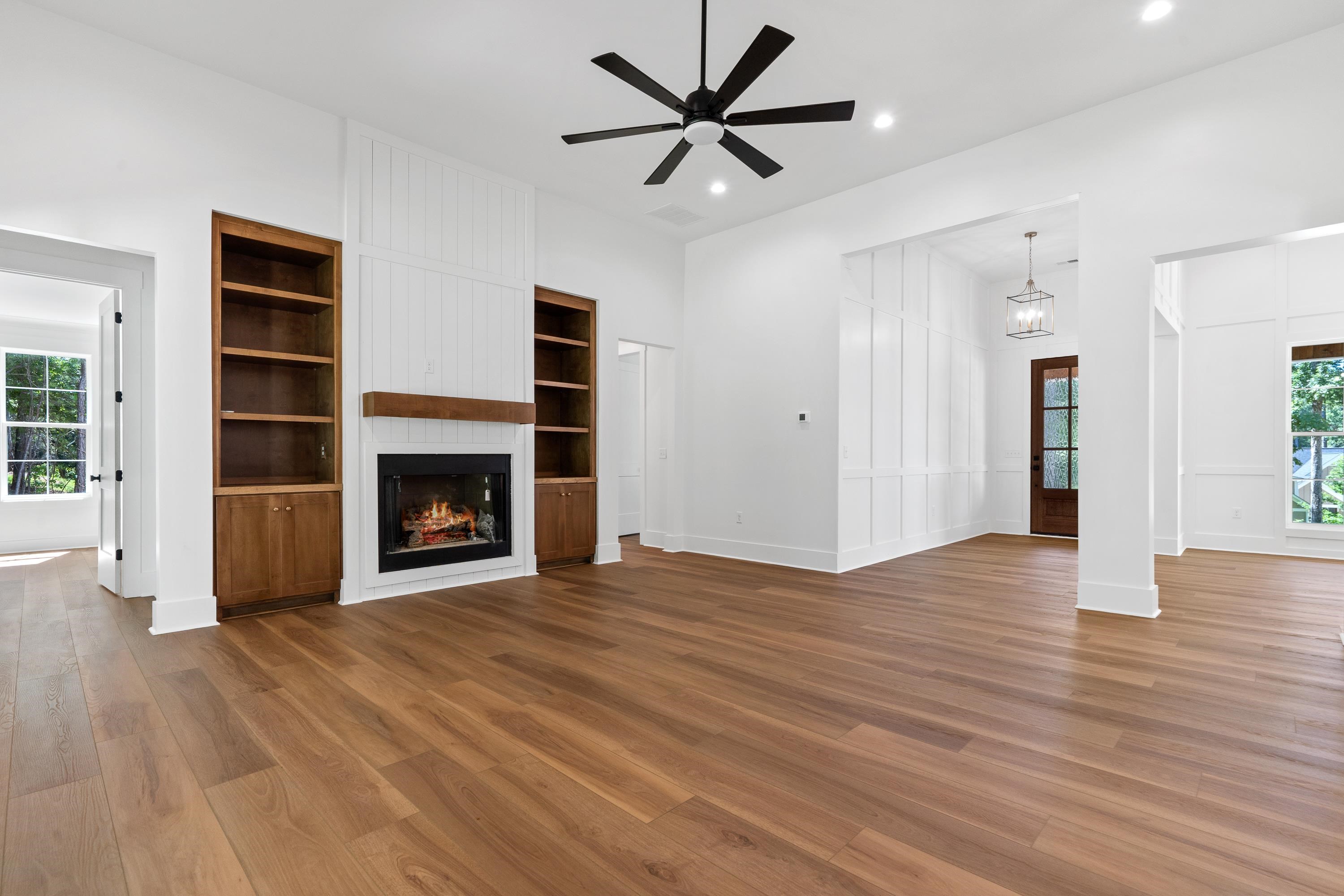 1211 TURNBERRY CIRCLE