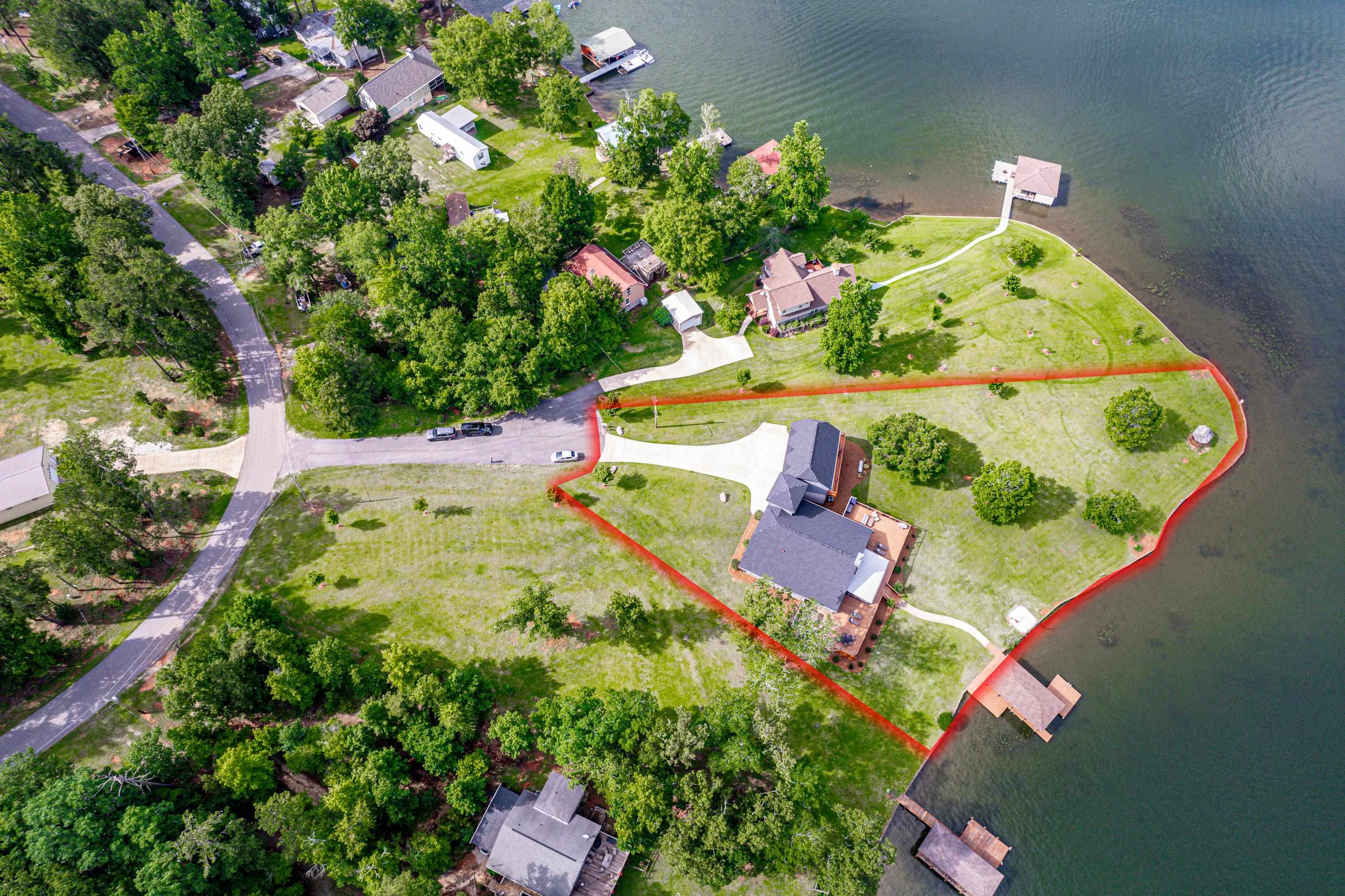 32 LILY POINT