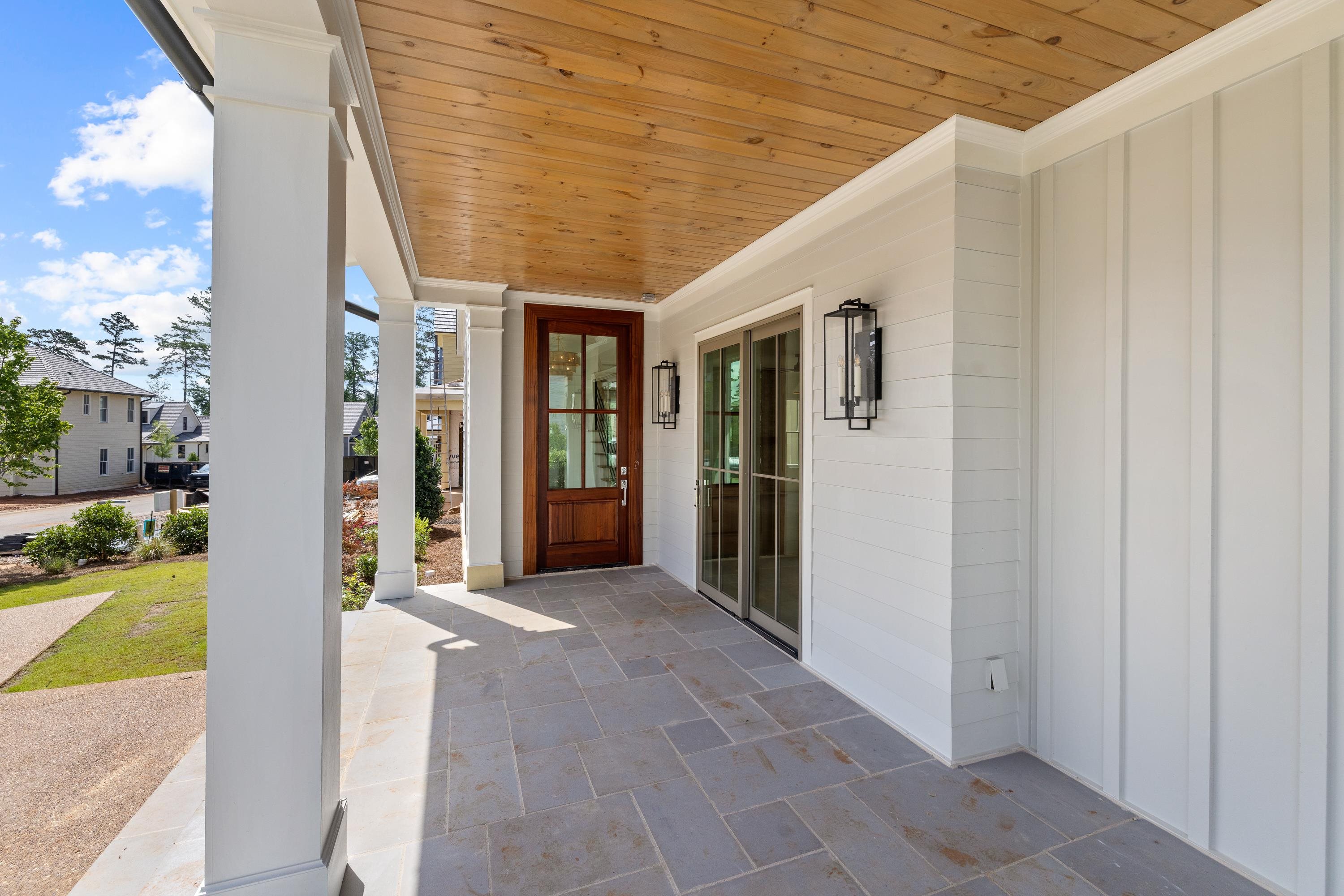 1031 LONGVIEW COMMONS