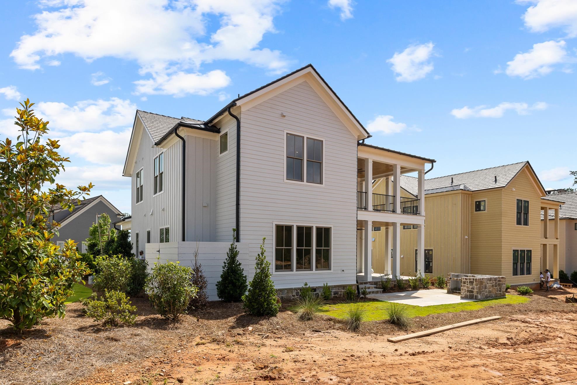 1031 LONGVIEW COMMONS
