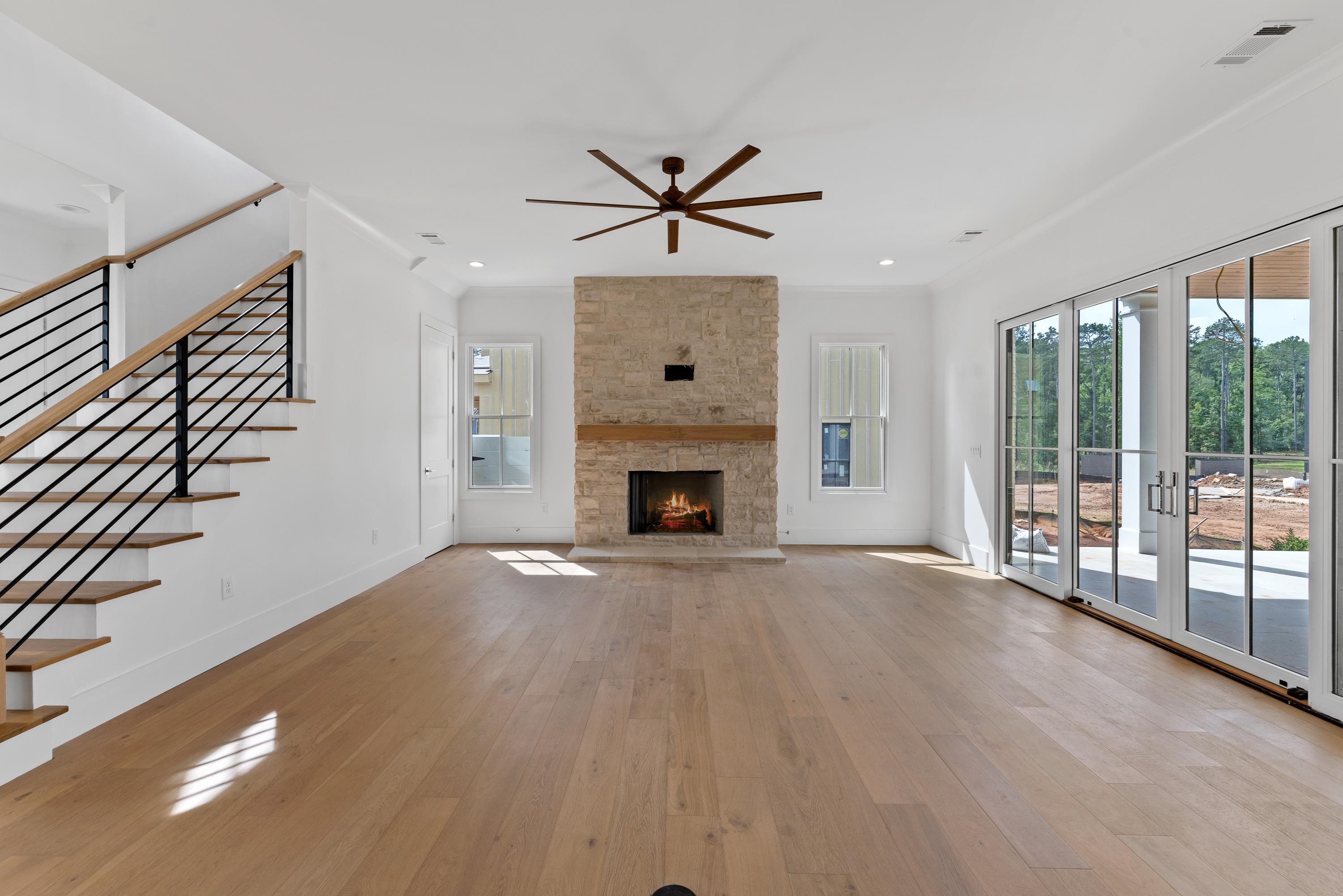 1031 LONGVIEW COMMONS