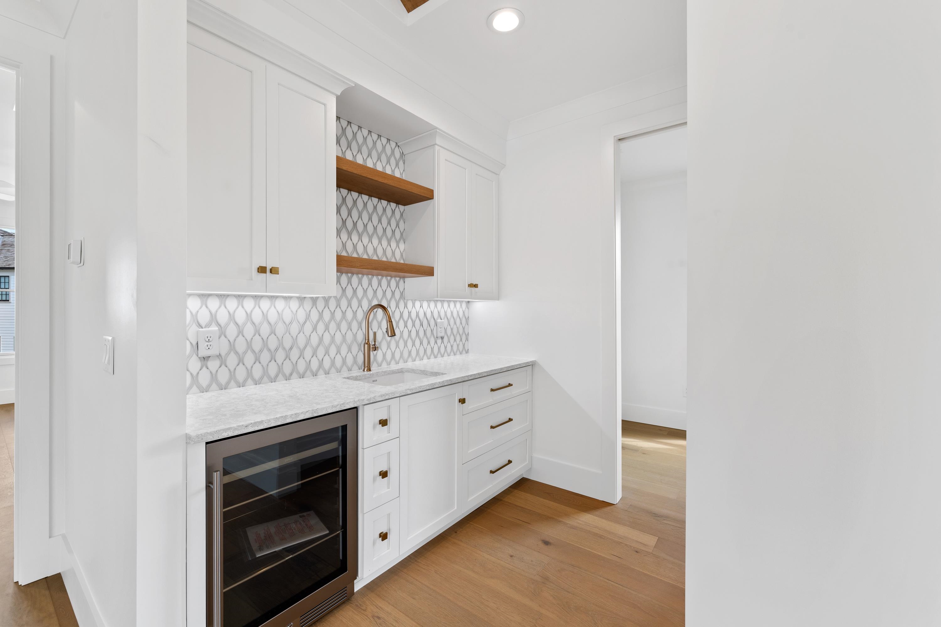 1031 LONGVIEW COMMONS