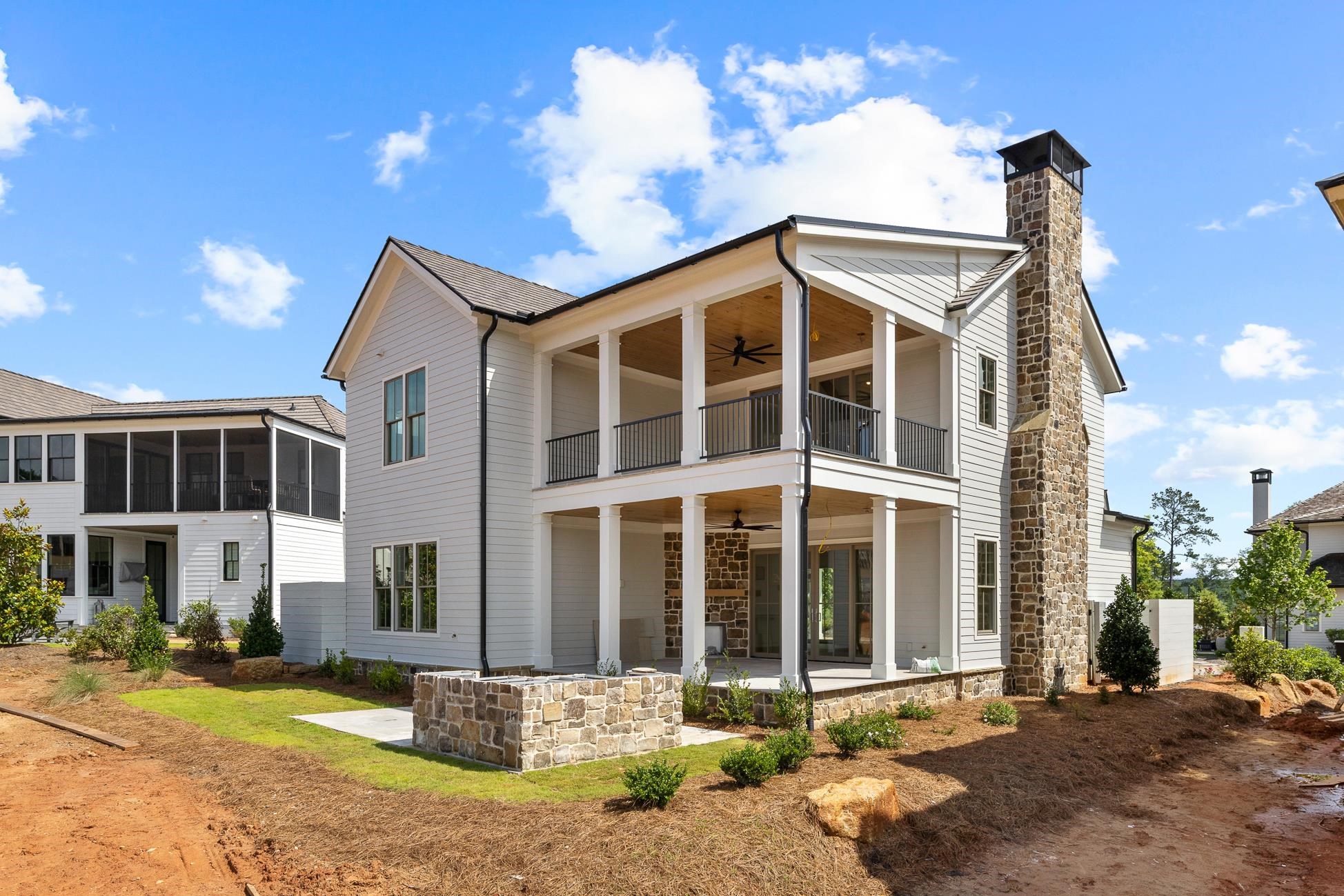 1031 LONGVIEW COMMONS