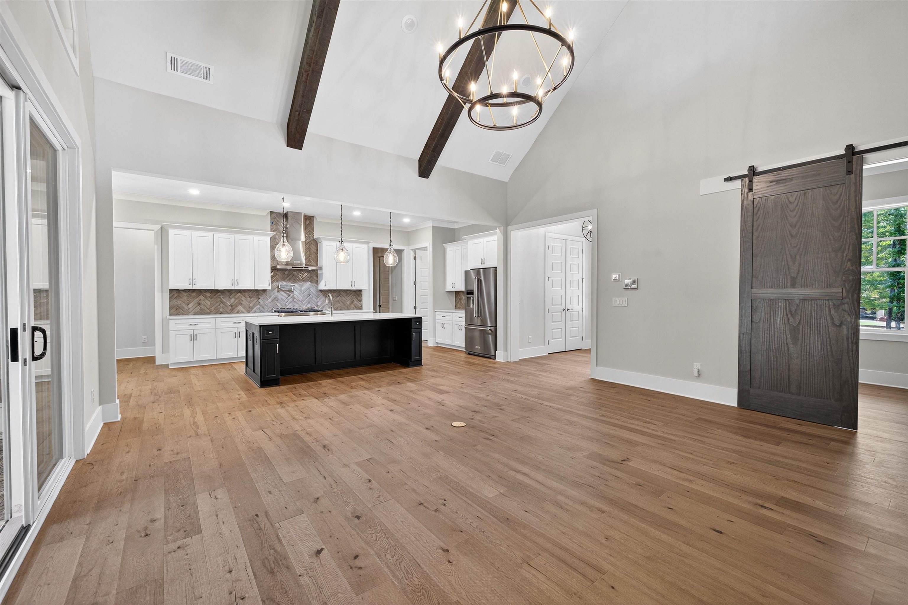 1011 PEACHTREE COURT